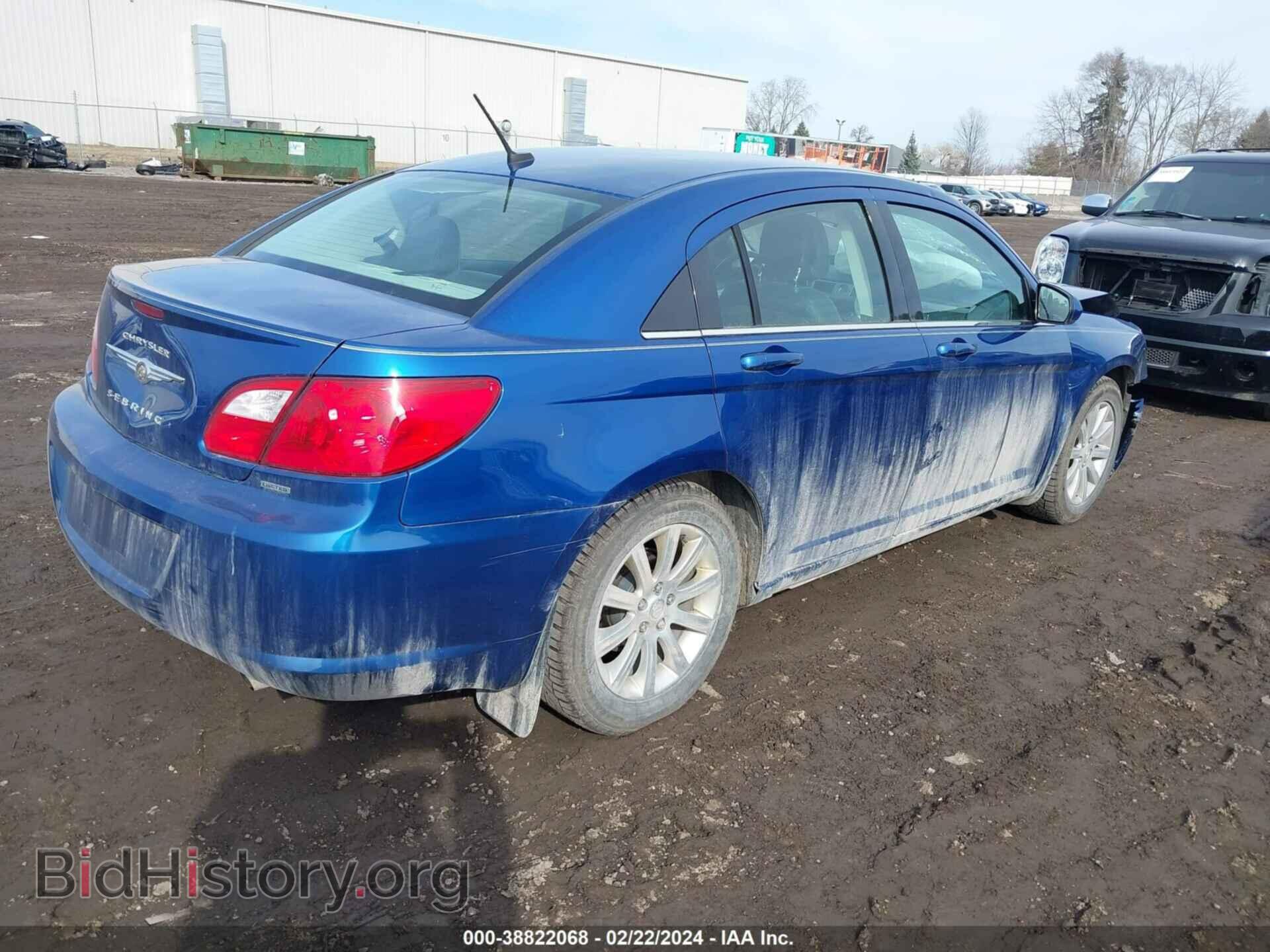2010 CHRYSLER SEBRING - VIN: 1C3CC5FB0AN111232 - Фото 4