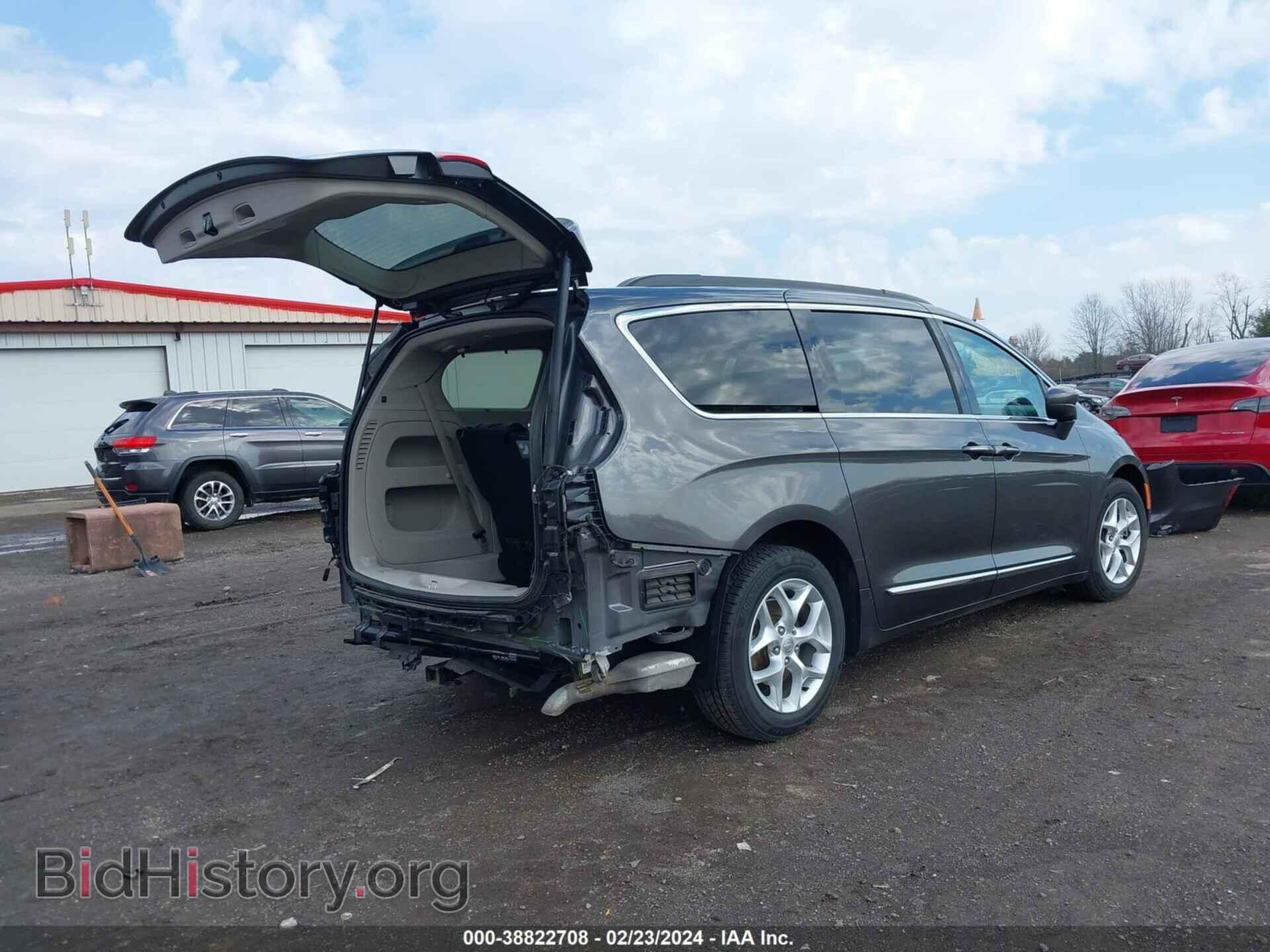2017 CHRYSLER PACIFICA - VIN: 2C4RC1BG9HR513053 - Фото 4