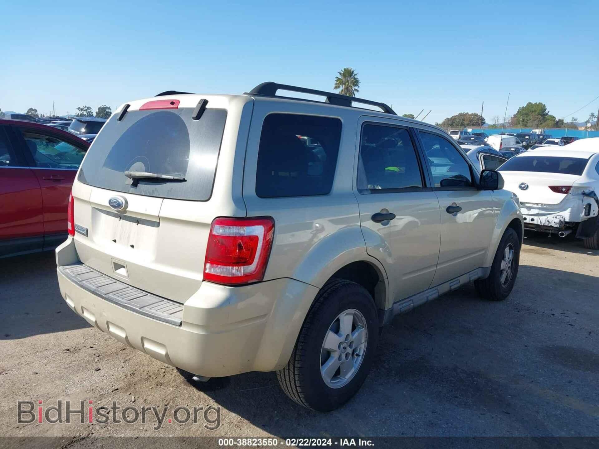2010 FORD ESCAPE - VIN: 1FMCU0D79AKD33176 - Фото 4
