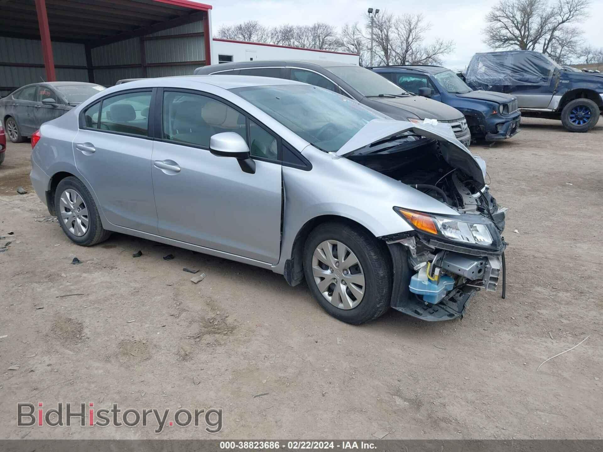 Photo 2HGFB2F56CH531711 - HONDA CIVIC 2012