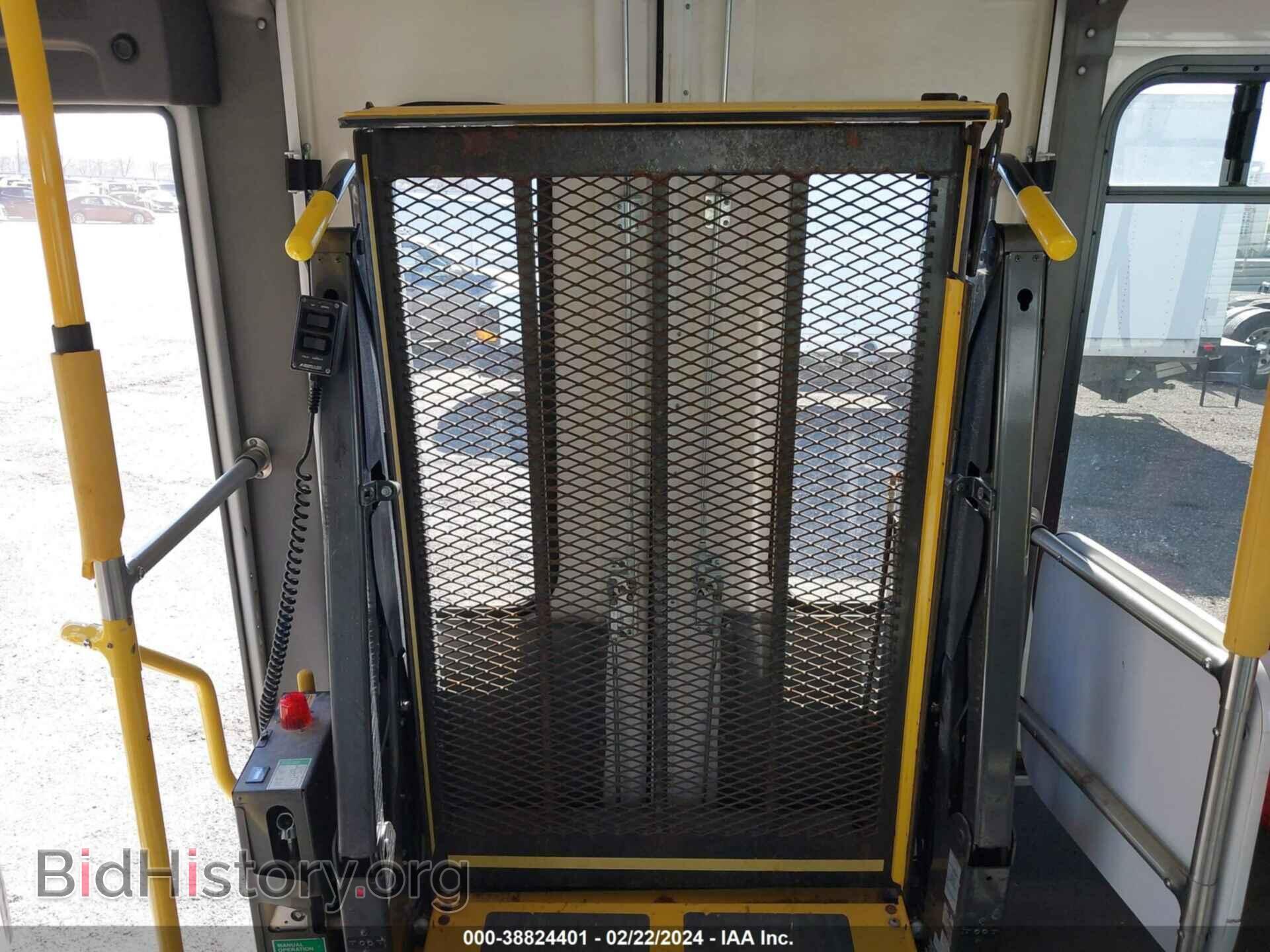 2012 FORD E-450 CUTAWAY - VIN: 1FDFE4FS1CDA13330 - Фото 7