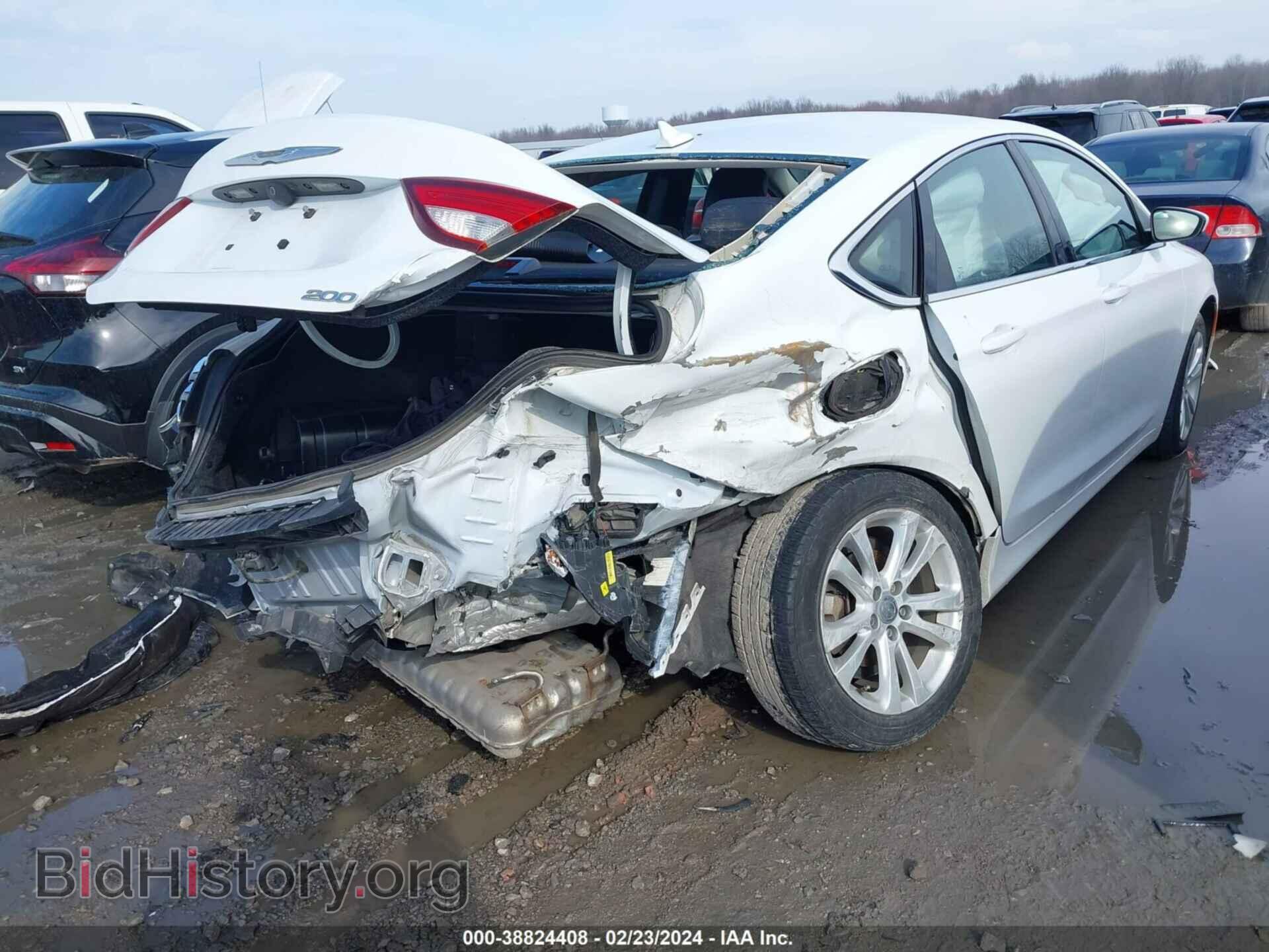 2016 CHRYSLER 200 - VIN: 1C3CCCAB4GN188111 - Photo 4