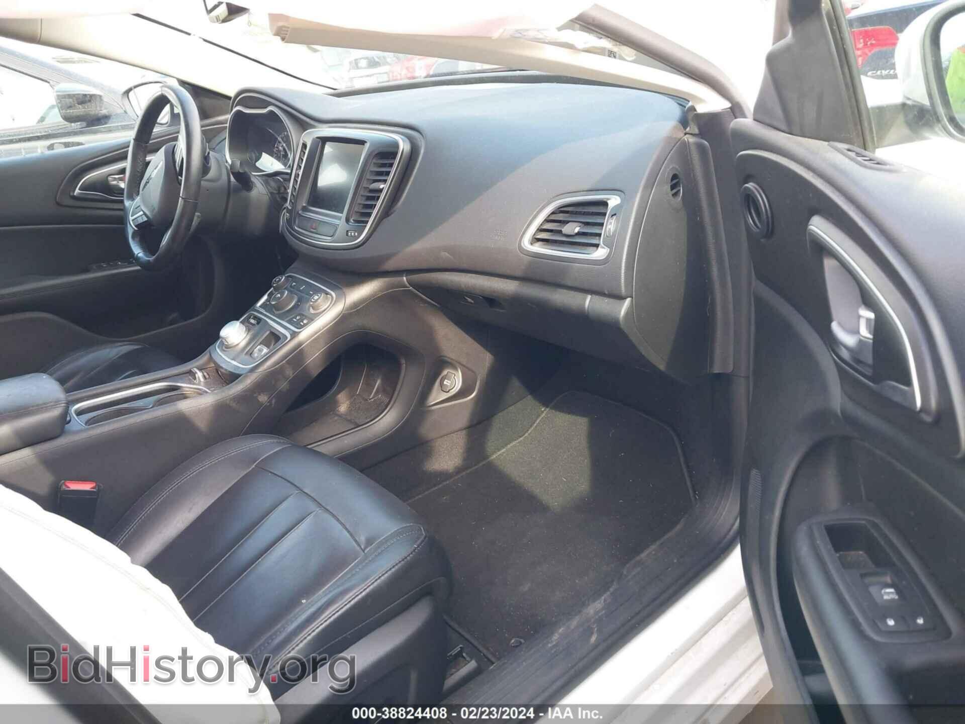 2016 CHRYSLER 200 - VIN: 1C3CCCAB4GN188111 - Photo 5
