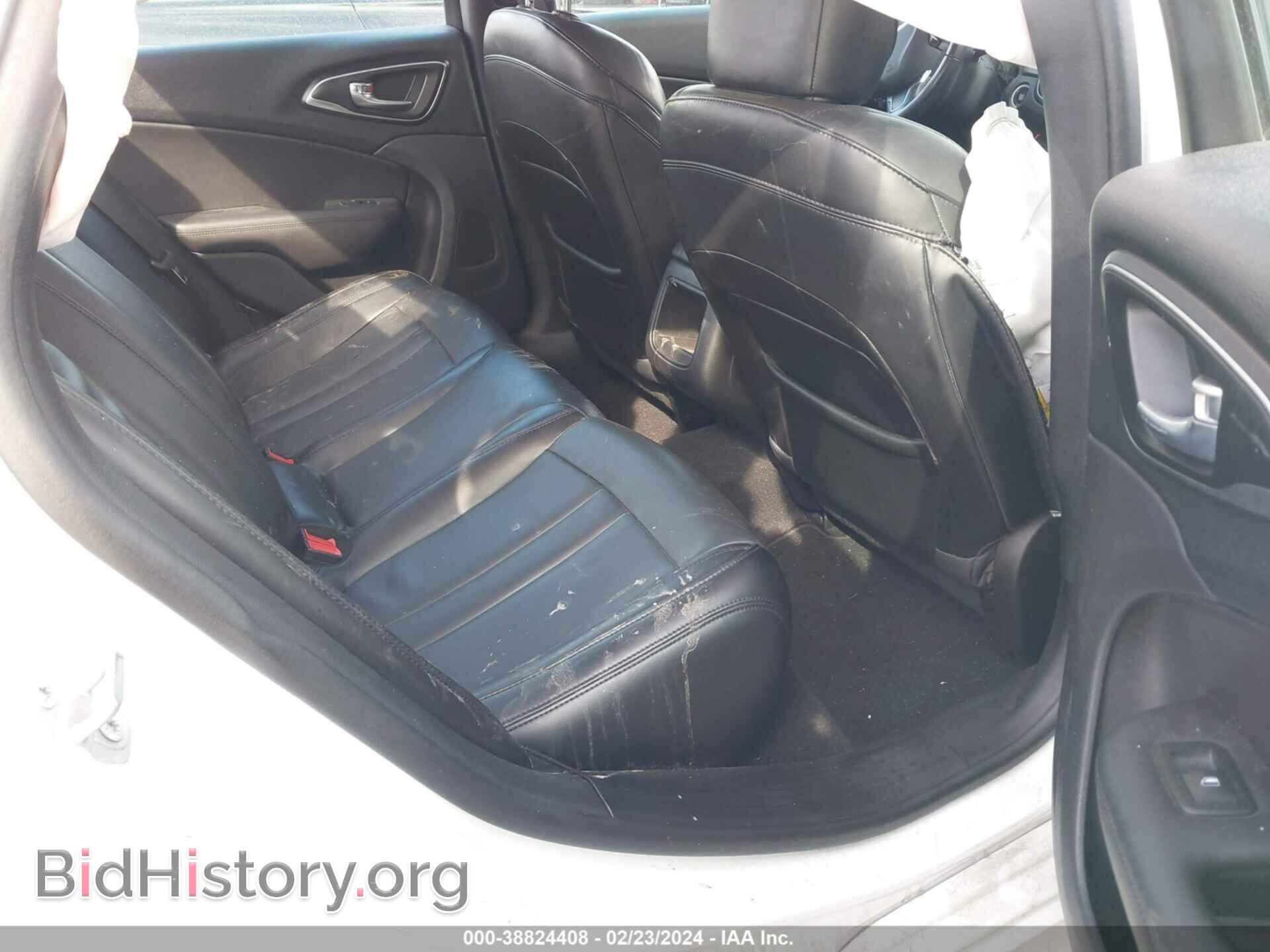 2016 CHRYSLER 200 - VIN: 1C3CCCAB4GN188111 - Photo 8