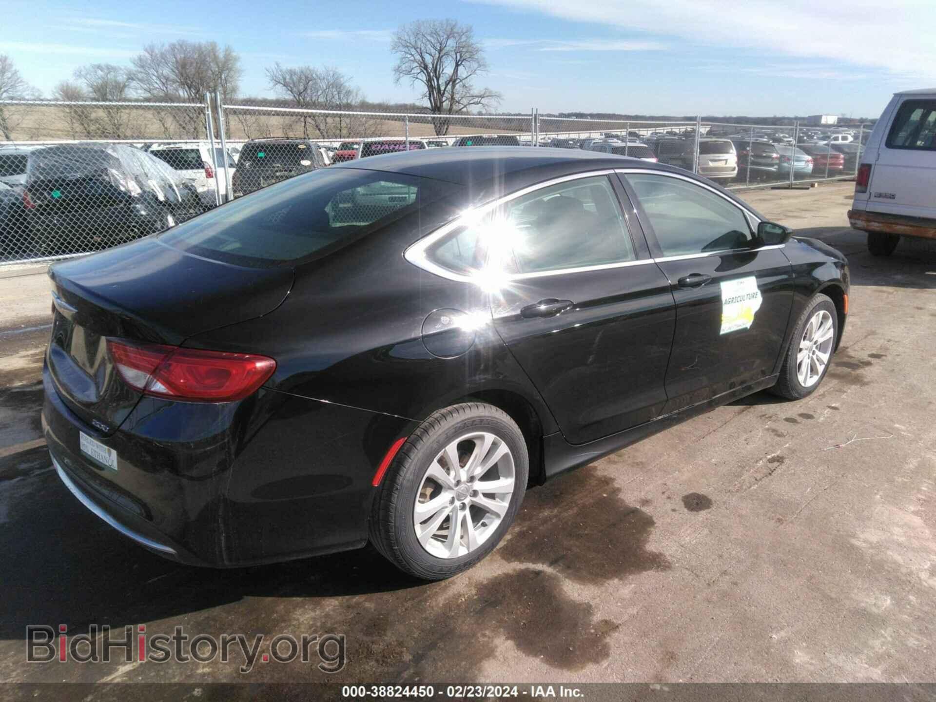2017 CHRYSLER 200 - VIN: 1C3CCCAB9HN512221 - Фото 4