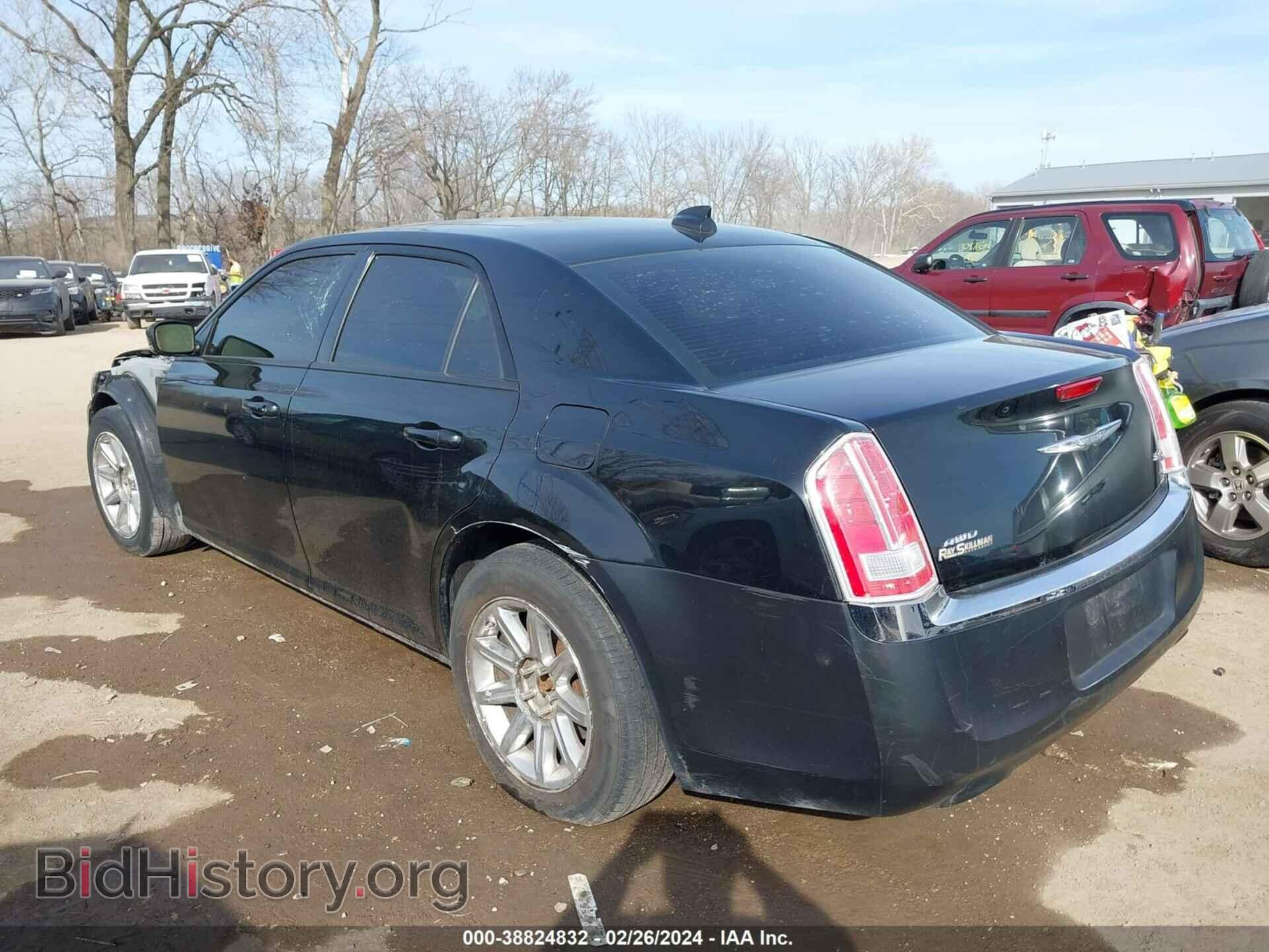 2017 CHRYSLER 300 - VIN: 2C3CCAGG7HH544438 - Фото 3