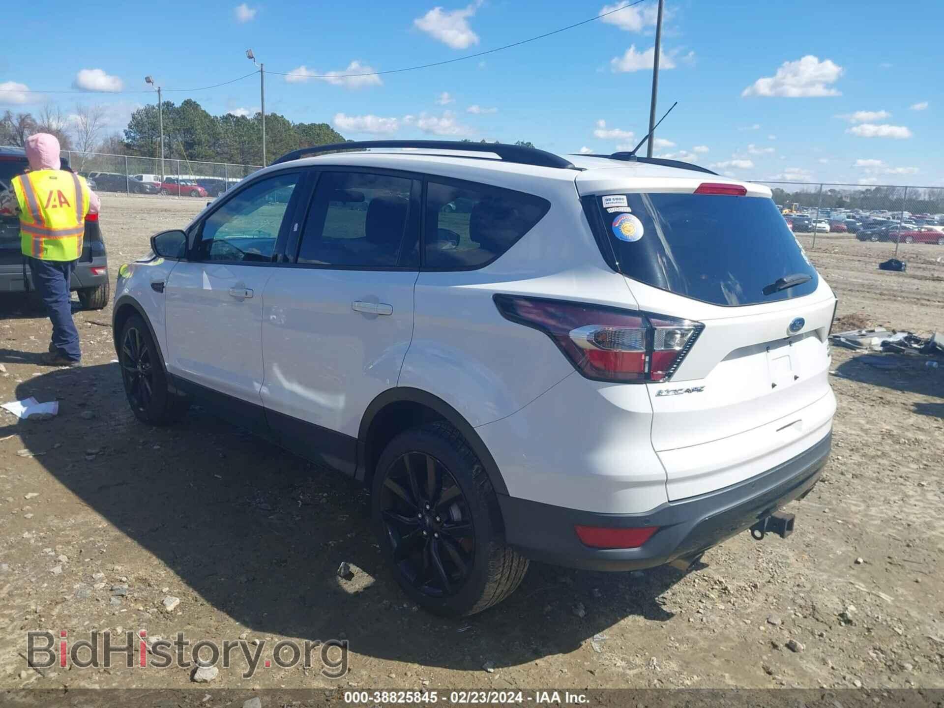 2017 FORD ESCAPE - VIN: 1FMCU0G92HUB88218 - Фото 3