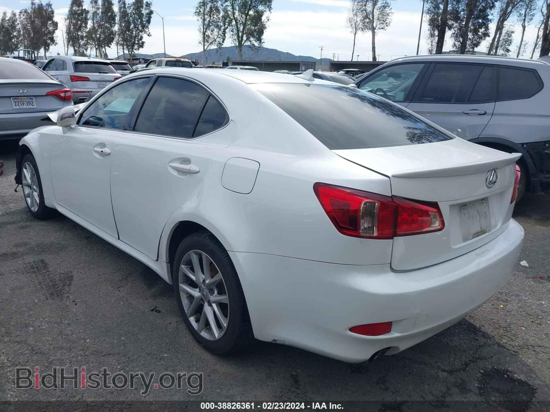 2011 LEXUS IS 250 - VIN: JTHBF5C25B5142012 - Photo 3