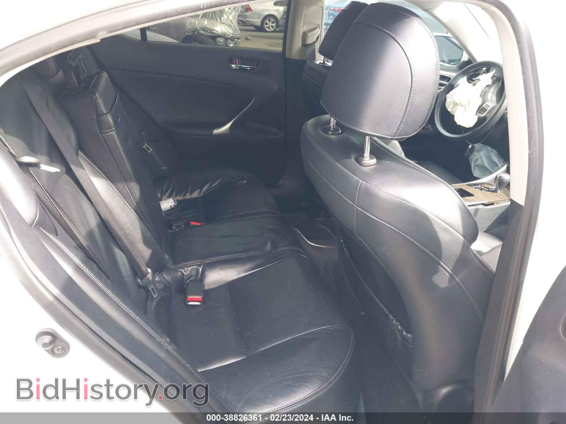 2011 LEXUS IS 250 - VIN: JTHBF5C25B5142012 - Photo 8