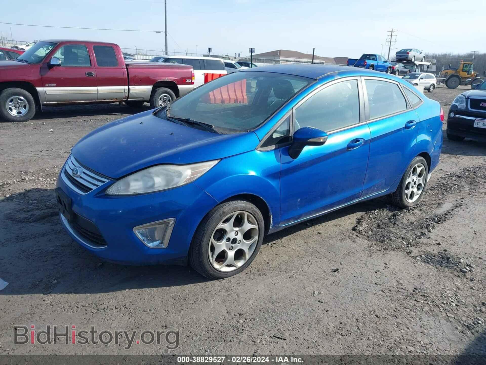 2011 FORD FIESTA - VIN: 3FADP4CJ4BM205190 - Фото 2
