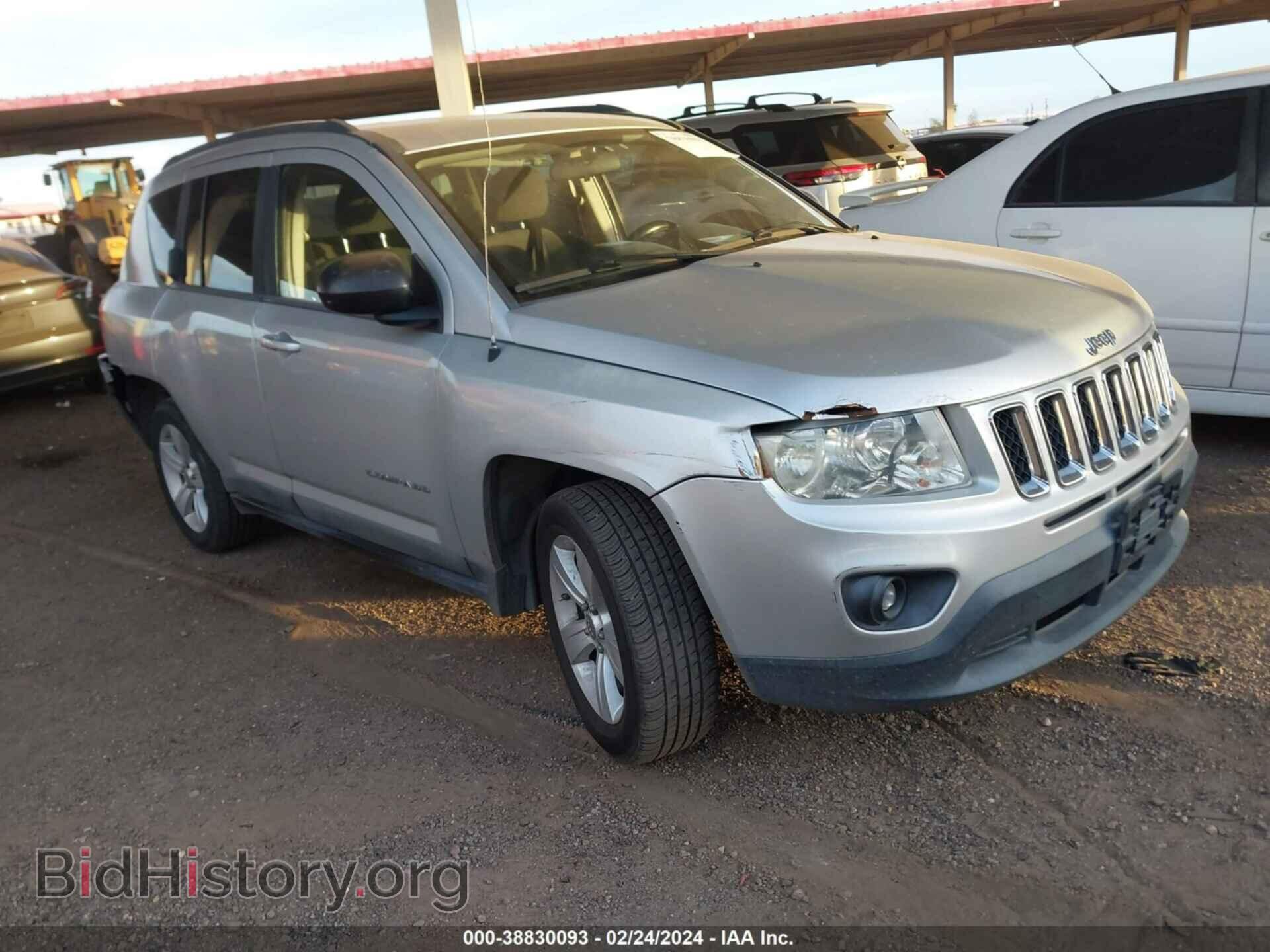 Photo 1J4NT1FA4BD170631 - JEEP COMPASS 2011
