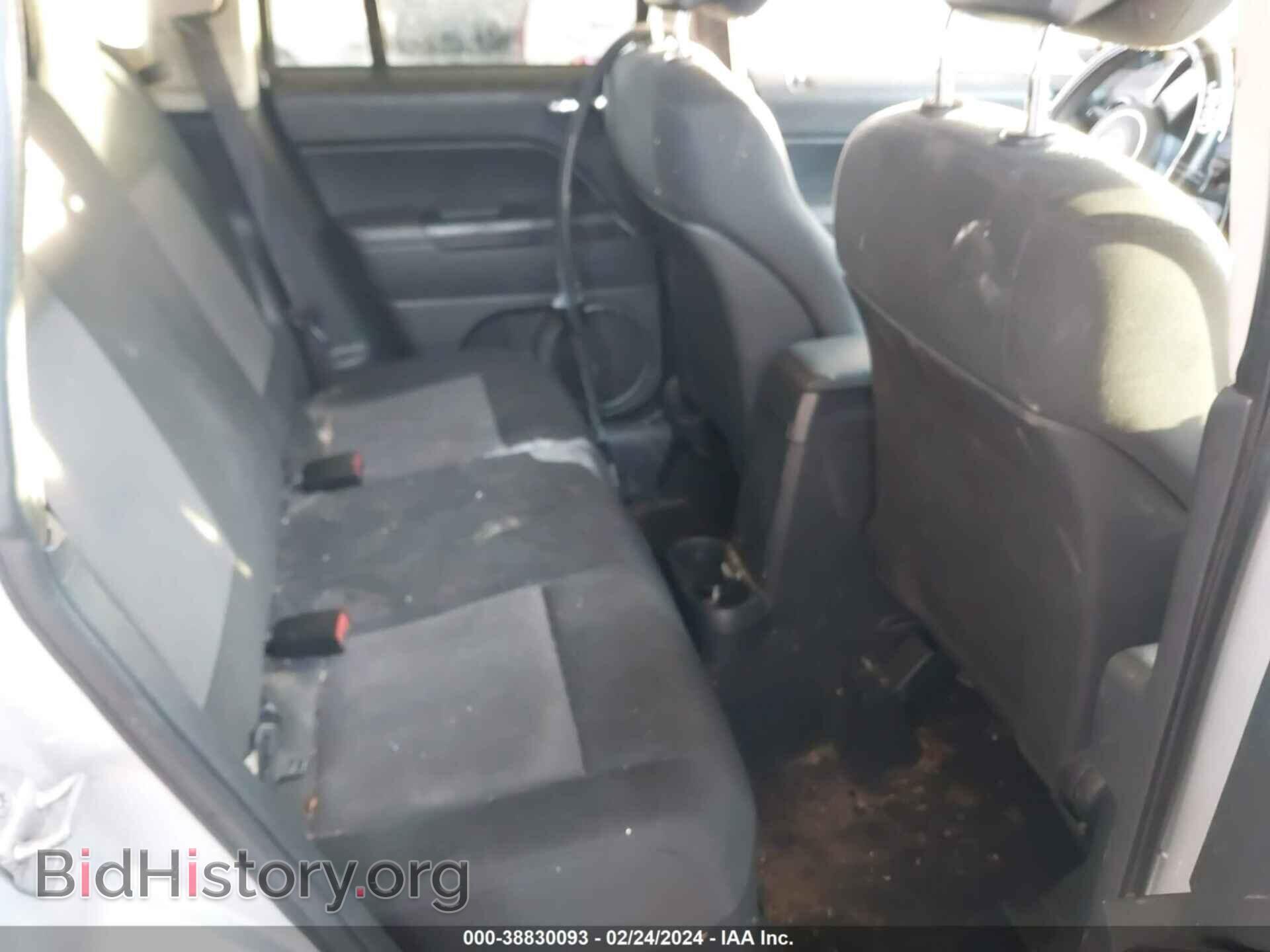 2011 JEEP COMPASS - VIN: 1J4NT1FA4BD170631 - Photo 8