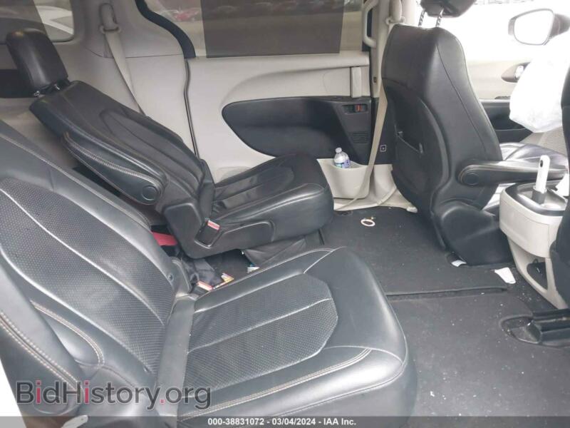 2019 Chrysler PACIFICA (VIN 2C4RC1BGXKR650297) — photo 8 of 16