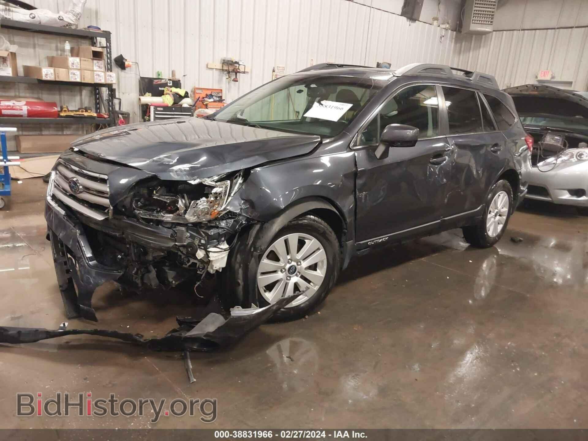 2017 SUBARU OUTBACK - VIN: 4S4BSADC4H3289628 - Фото 2