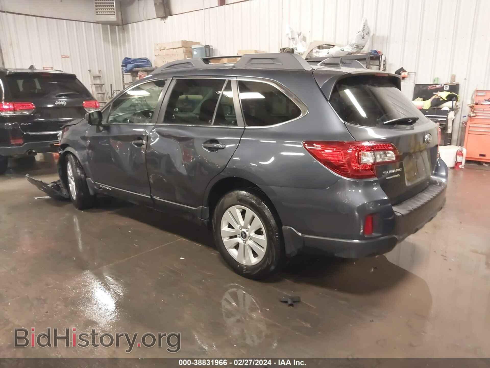 2017 SUBARU OUTBACK - VIN: 4S4BSADC4H3289628 - Фото 3