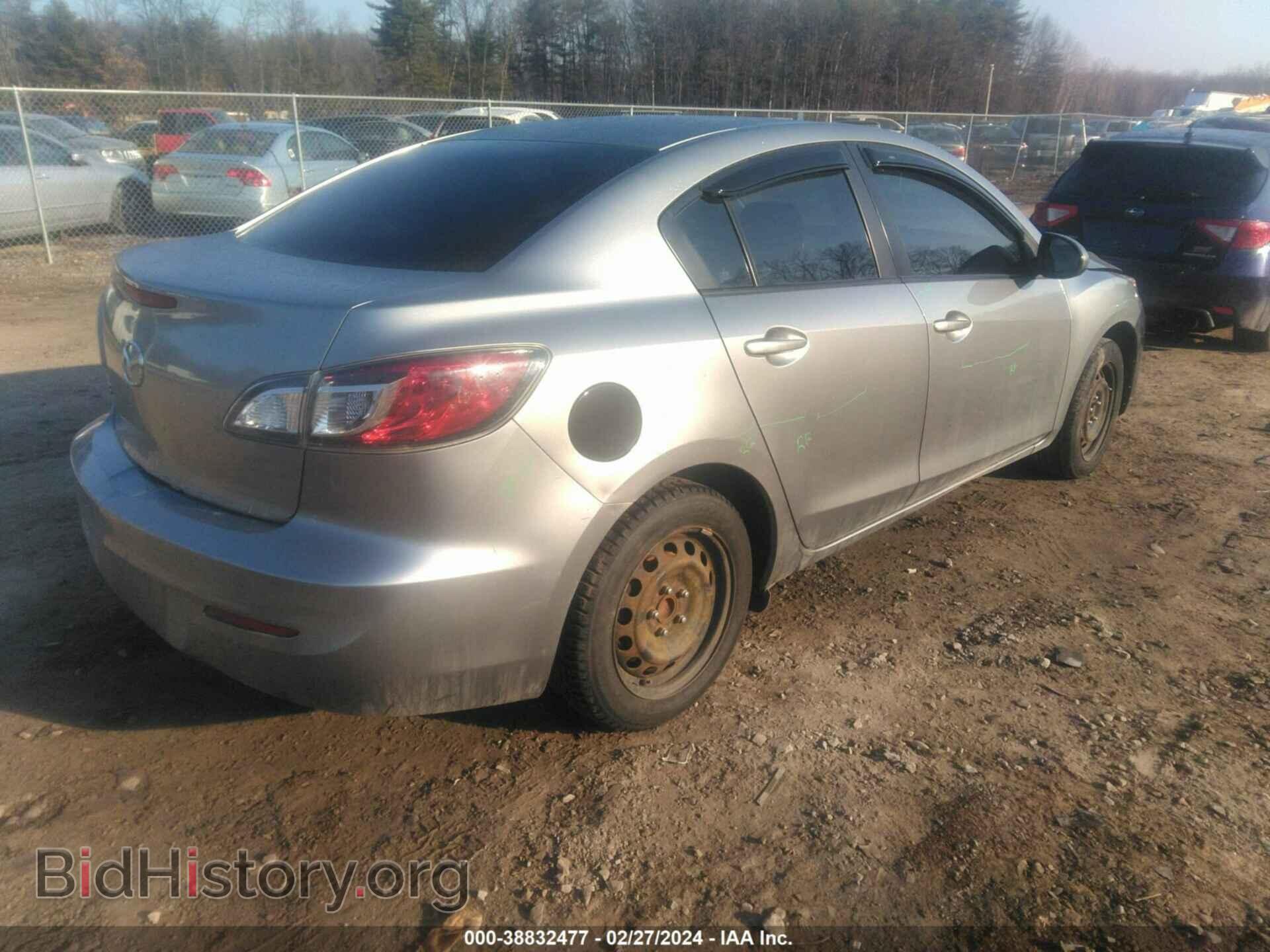 2013 MAZDA MAZDA3 - VIN: JM1BL1UP4D1740700 - Фото 4