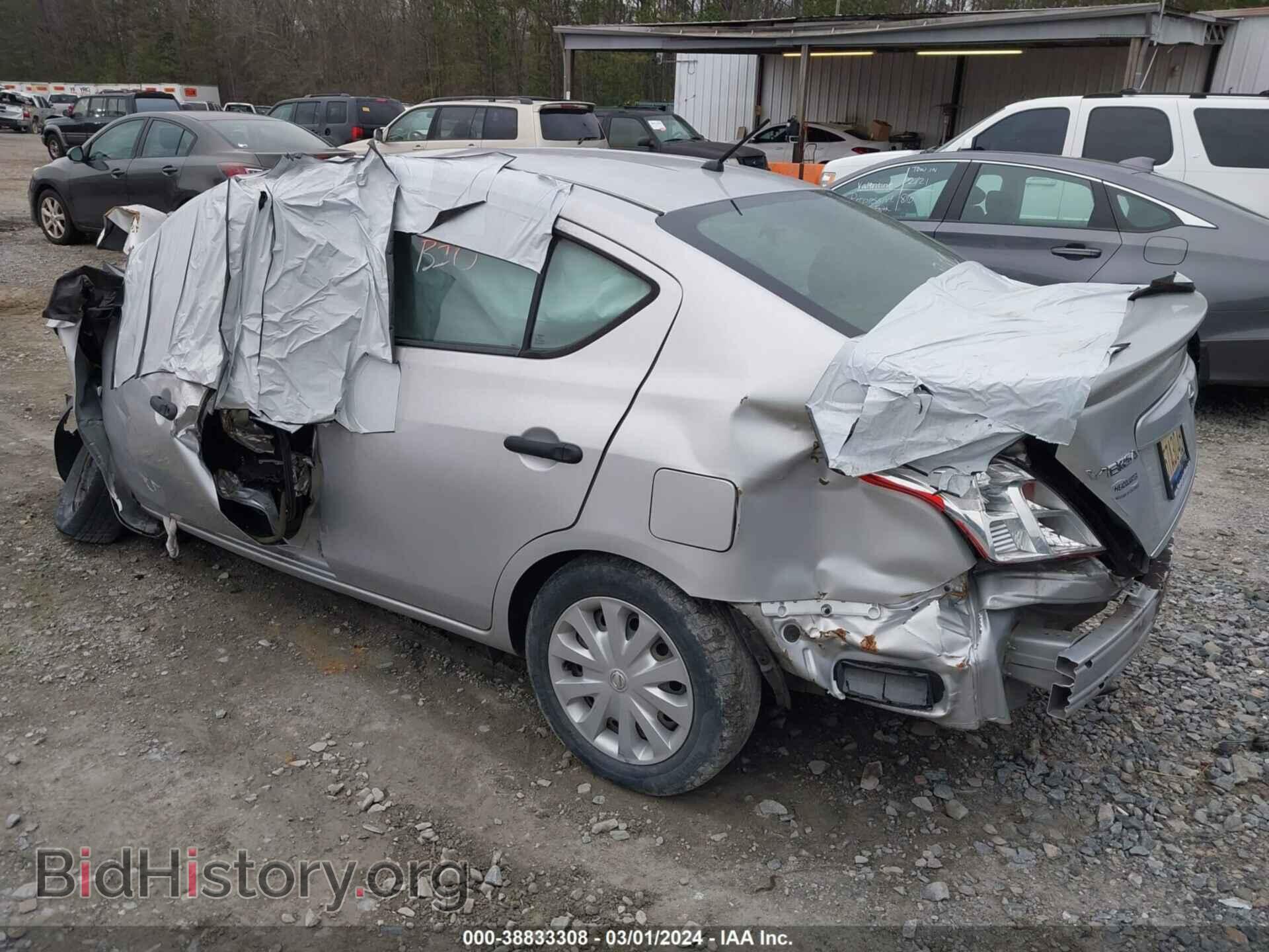 2017 NISSAN VERSA - VIN: 3N1CN7AP3HL827060 - Фото 3