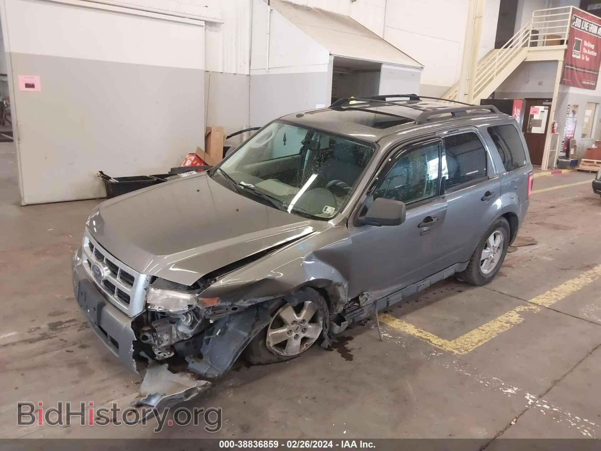 2009 FORD ESCAPE - VIN: 1FMCU93G29KA86360 - Фото 2
