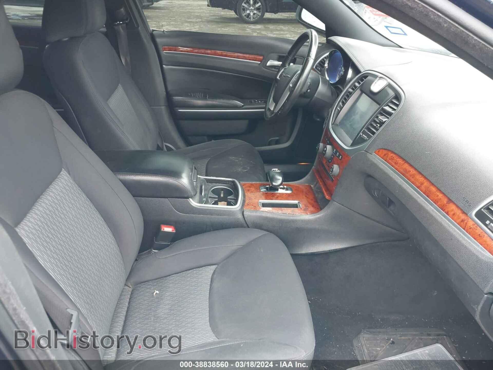 2014 CHRYSLER 300 - VIN: 2C3CCAAG0EH376002 - Фото 5