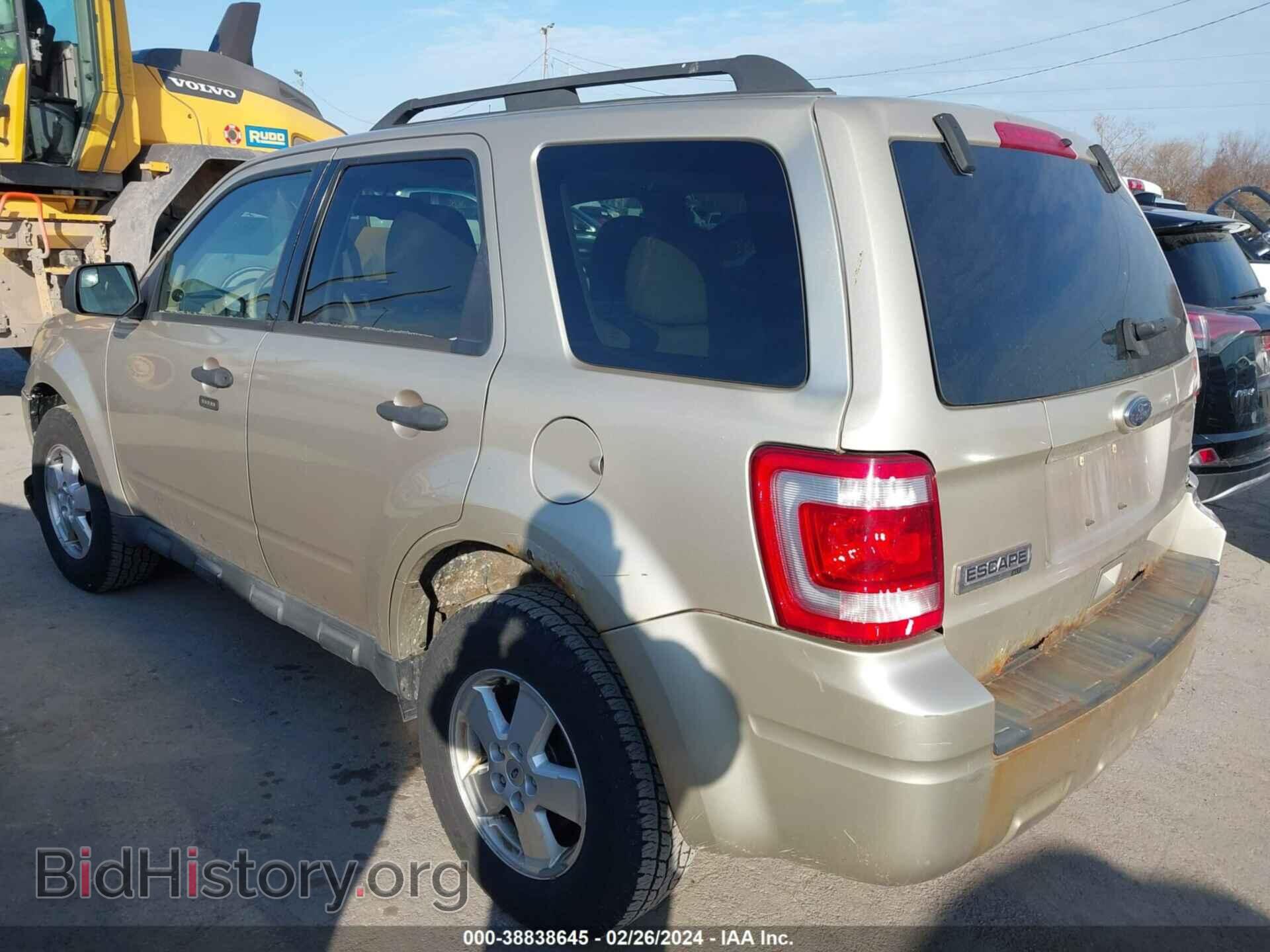 2011 FORD ESCAPE - VIN: 1FMCU0D79BKA48995 - Фото 3