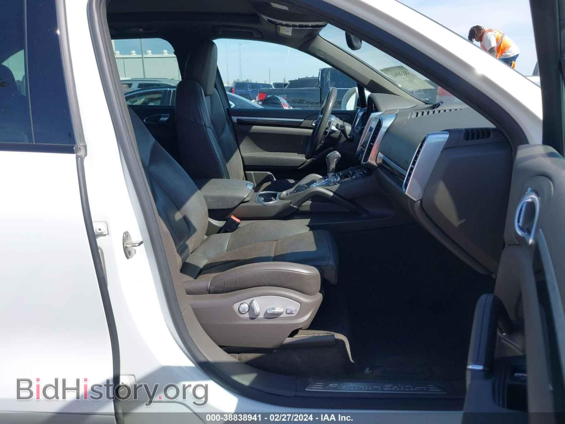 2017 PORSCHE CAYENNE - VIN: WP1AA2A27HKA82627 - Фото 5