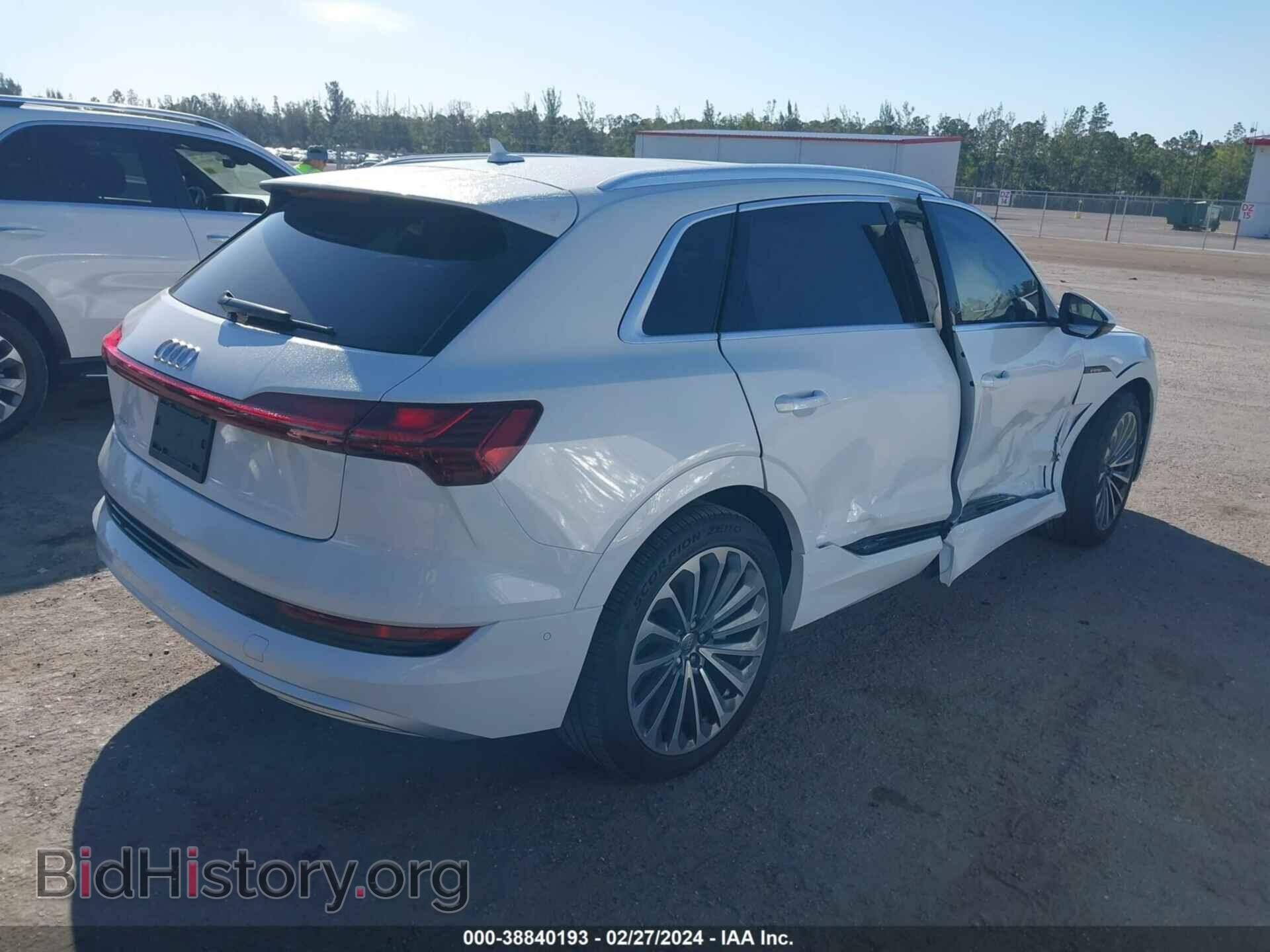 2019 AUDI E-TRON - VIN: WA1VAAGE6KB008311 - Photo 4