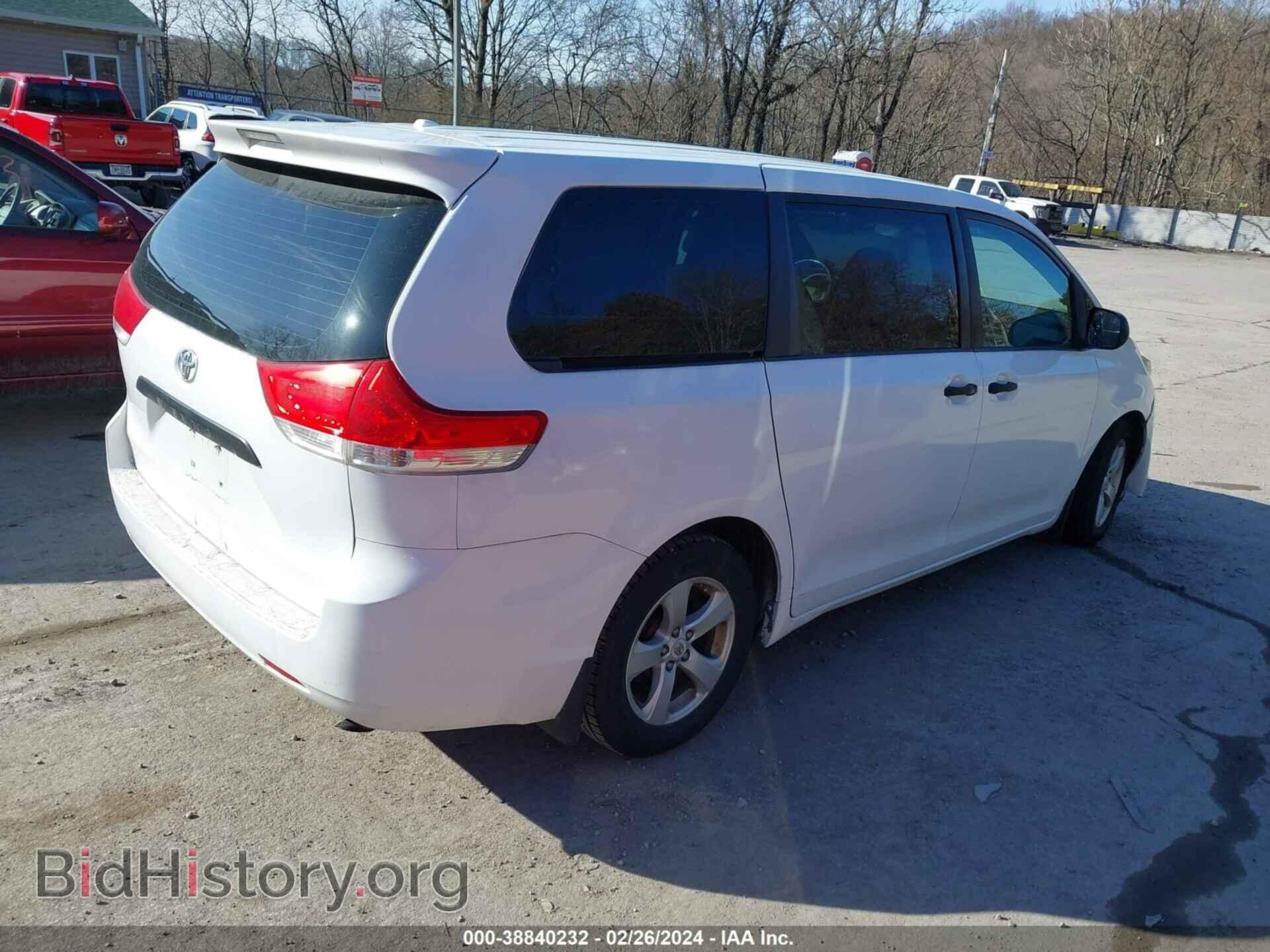 2012 TOYOTA SIENNA - VIN: 5TDKA3DC9CS012953 - Фото 4