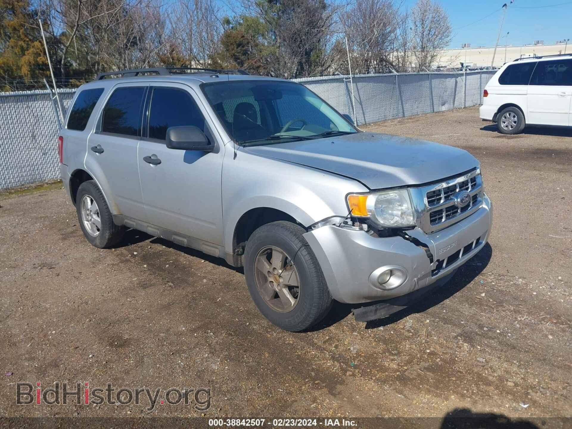 Фотография 1FMCU0D7XBKA21319 - FORD ESCAPE 2011