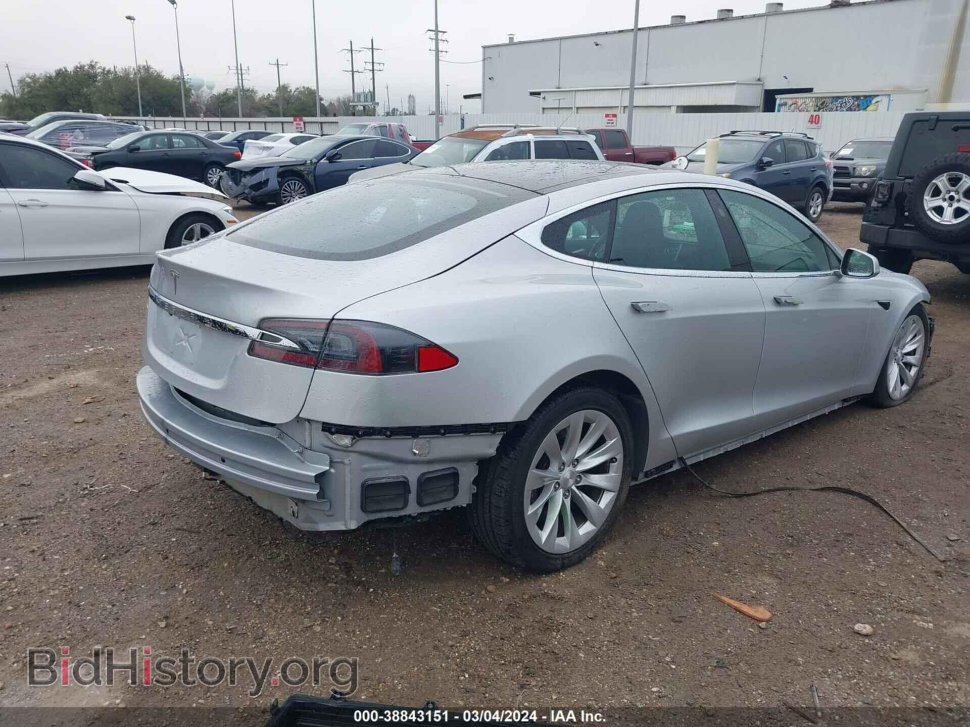 2016 TESLA MODEL S - VIN: 5YJSA1E26GF173247 - Фото 4