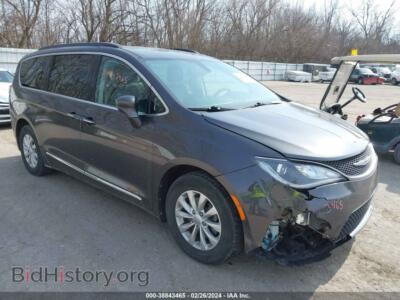 2017 Chrysler PACIFICA Touring-L, gray — VIN 2C4RC1BGXHR526491, IAAI