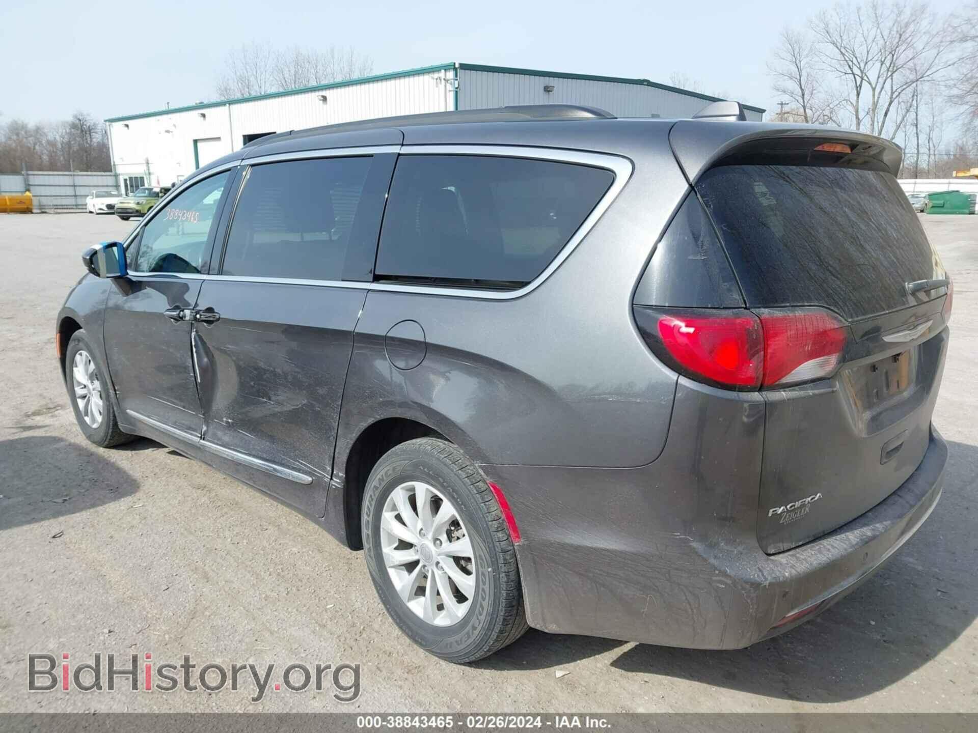 2017 CHRYSLER PACIFICA - VIN: 2C4RC1BGXHR526491 - Фото 3