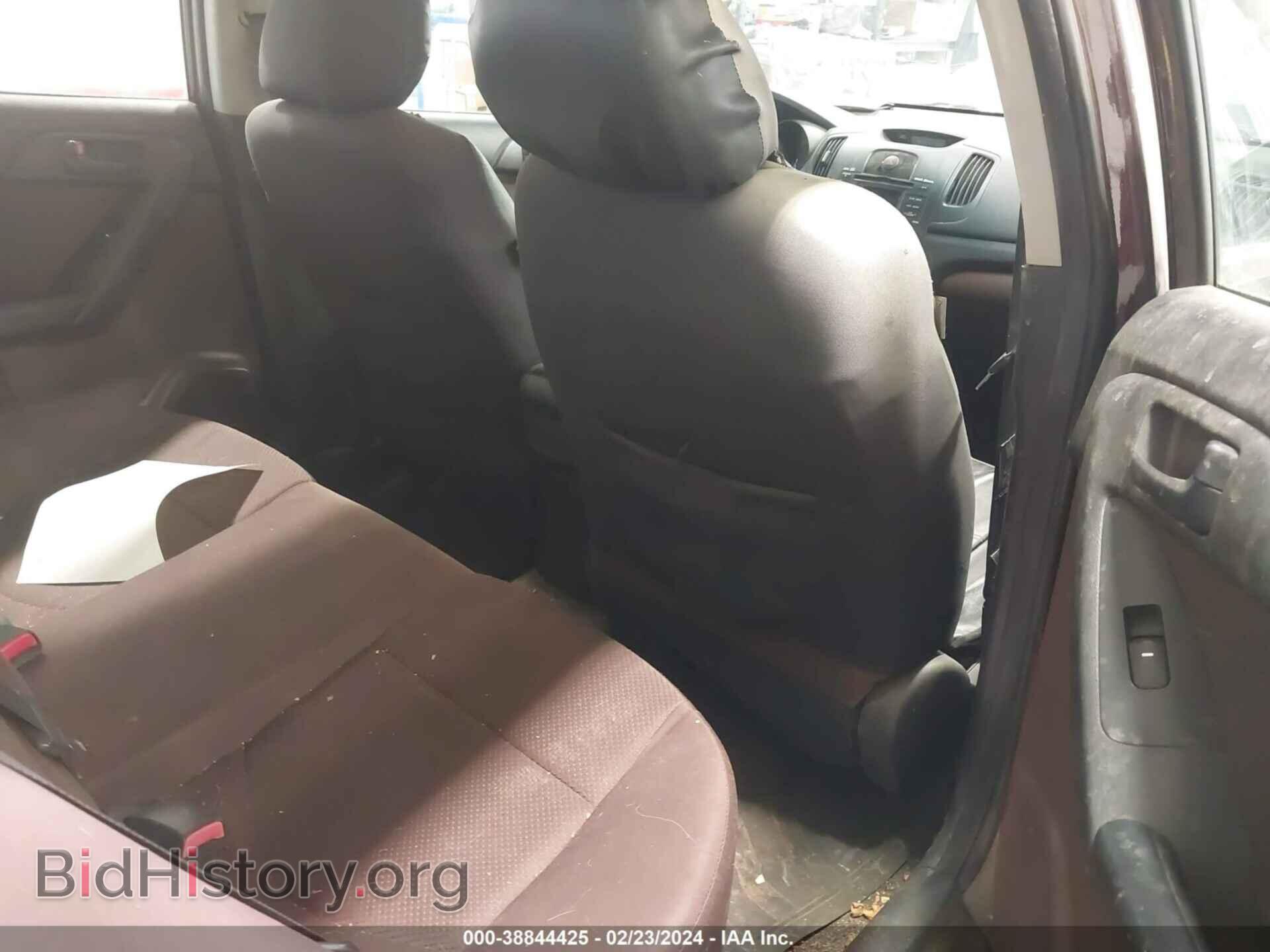 2011 KIA FORTE - VIN: KNAFU4A24B5360574 - Фото 8