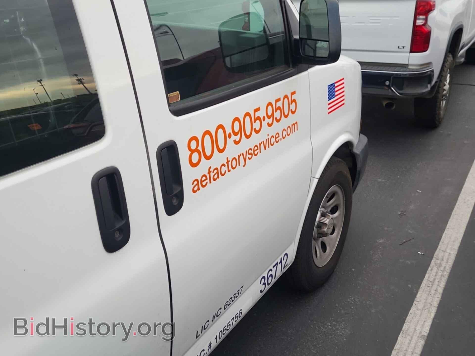 2013 CHEVROLET EXPRESS 1500 - VIN: 1GCSGAFX8D1155331 - Фото 2