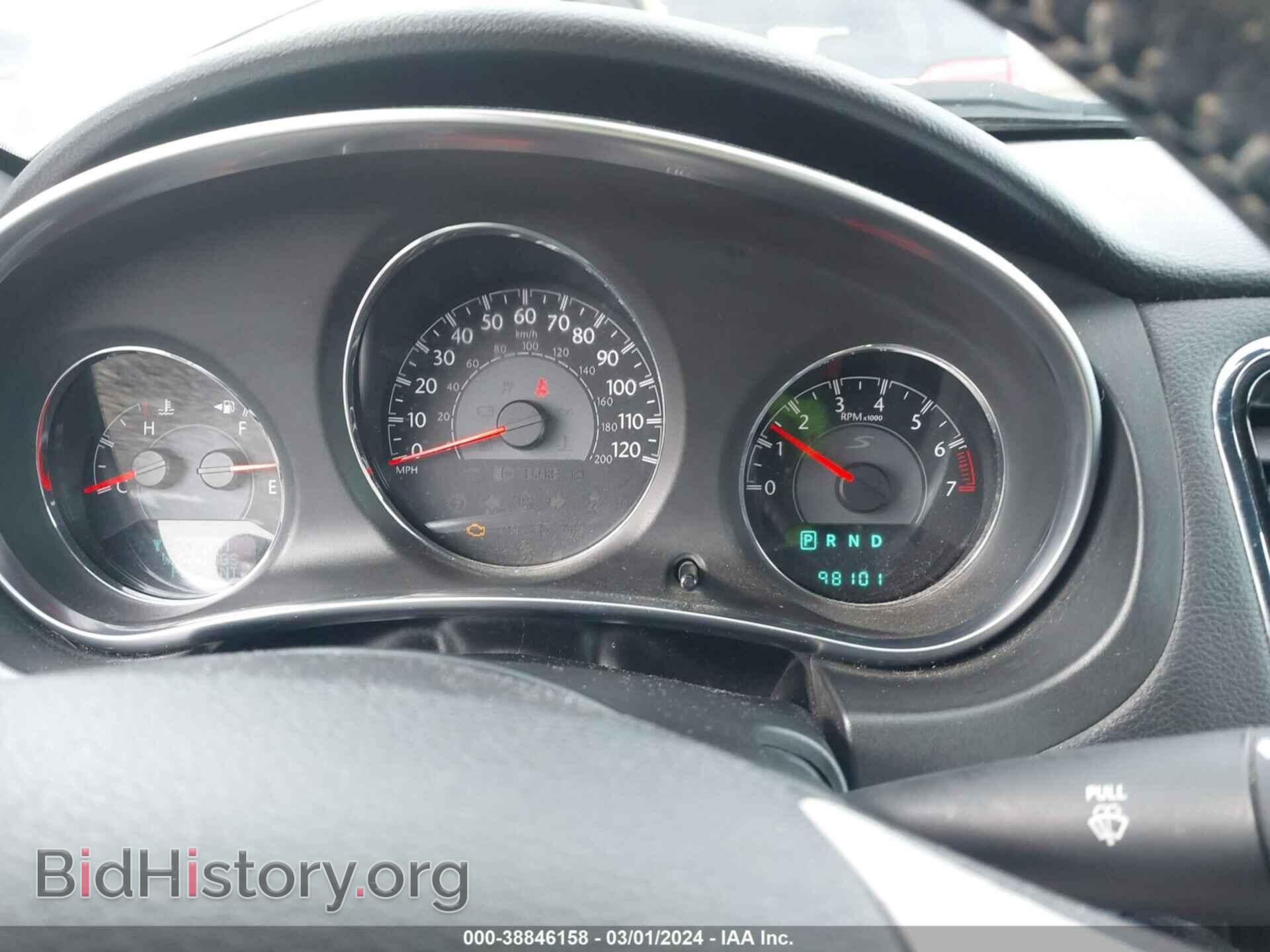 2011 CHRYSLER 200 - VIN: 1C3BC8EG1BN601464 - Фото 7
