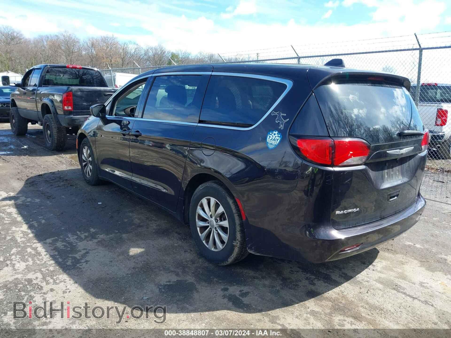 2017 CHRYSLER PACIFICA - VIN: 2C4RC1DG2HR529320 - Фото 3