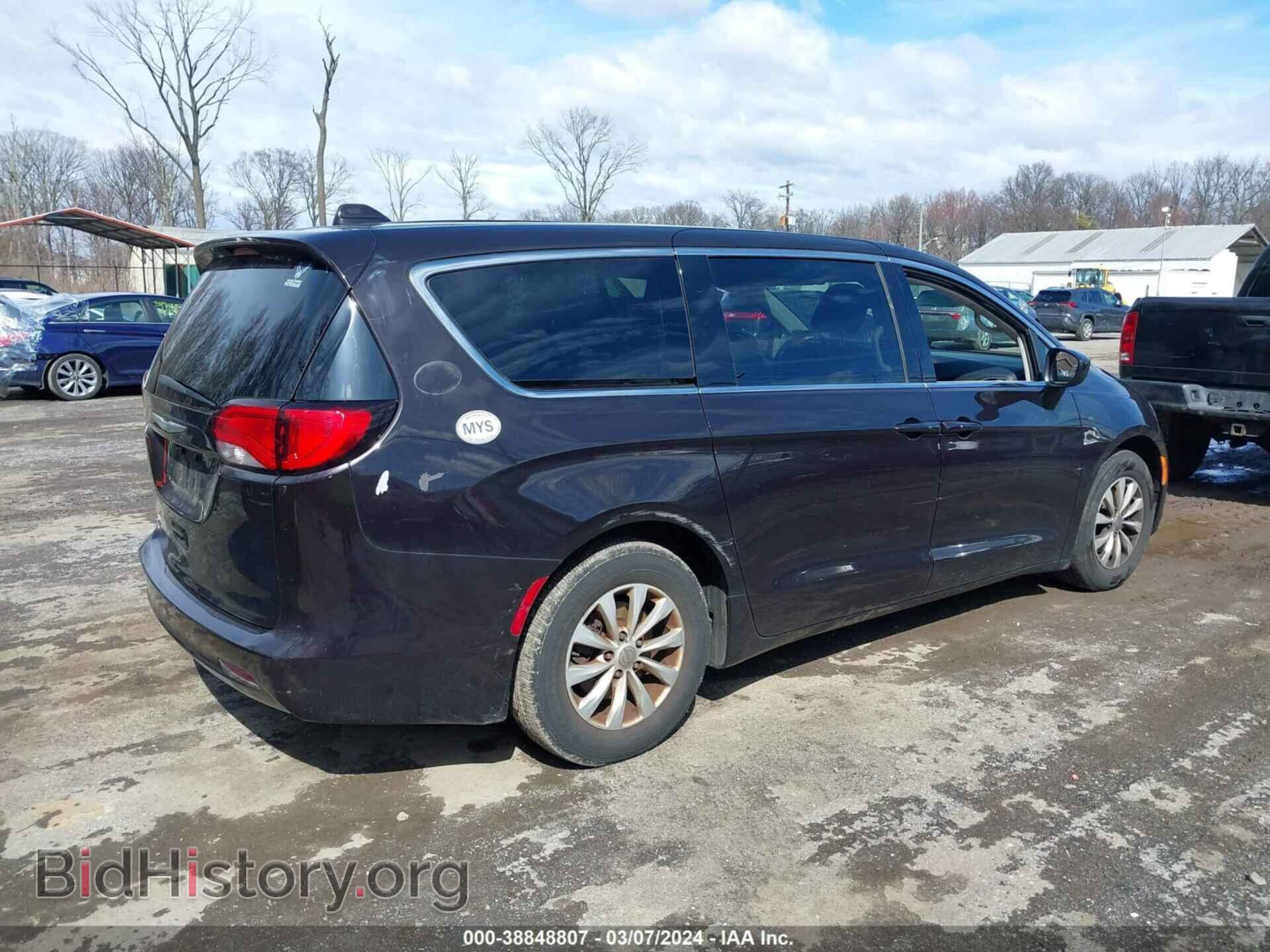 2017 CHRYSLER PACIFICA - VIN: 2C4RC1DG2HR529320 - Фото 4