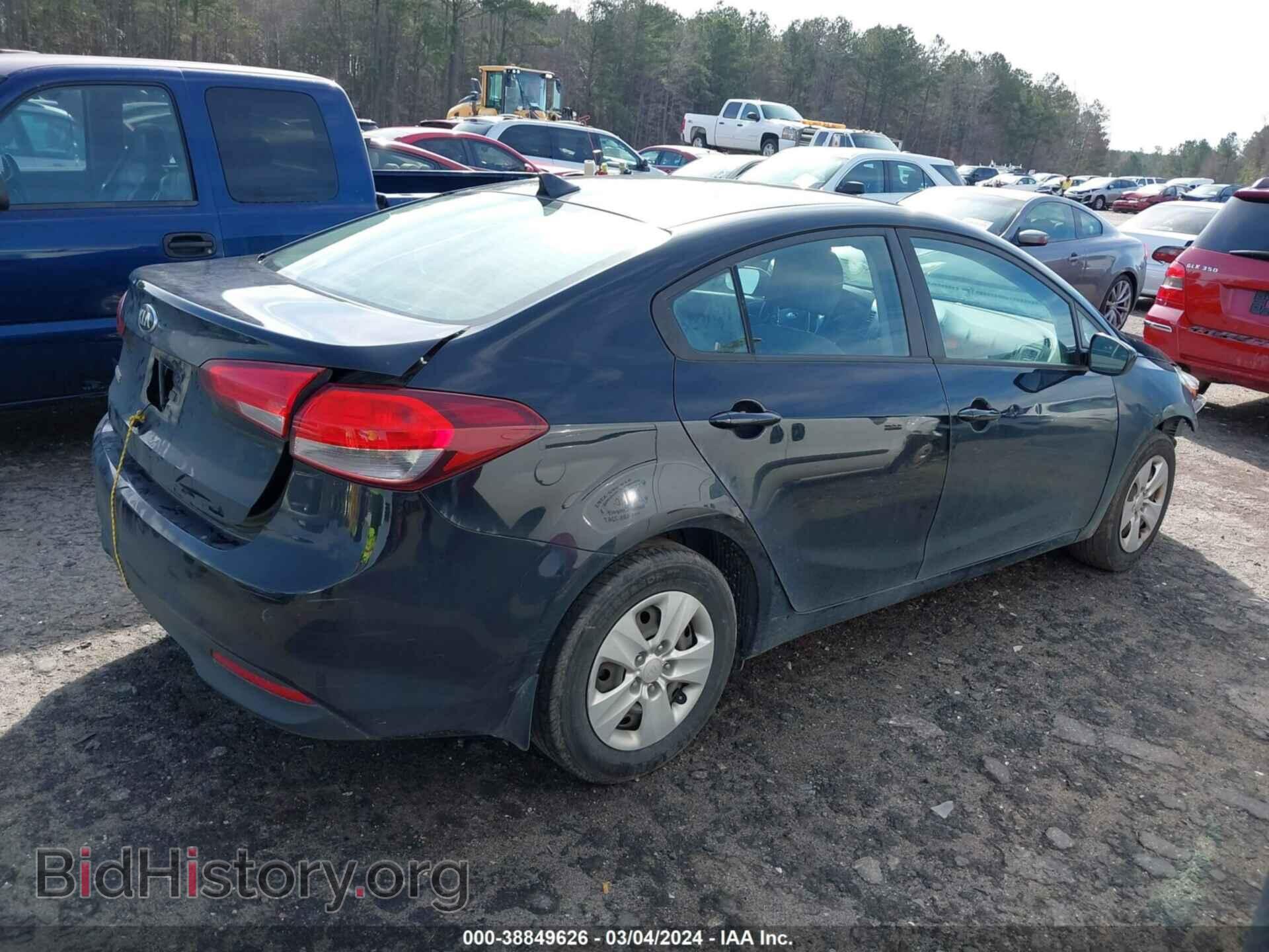 2017 KIA FORTE - VIN: 3KPFK4A76HE058799 - Фото 4