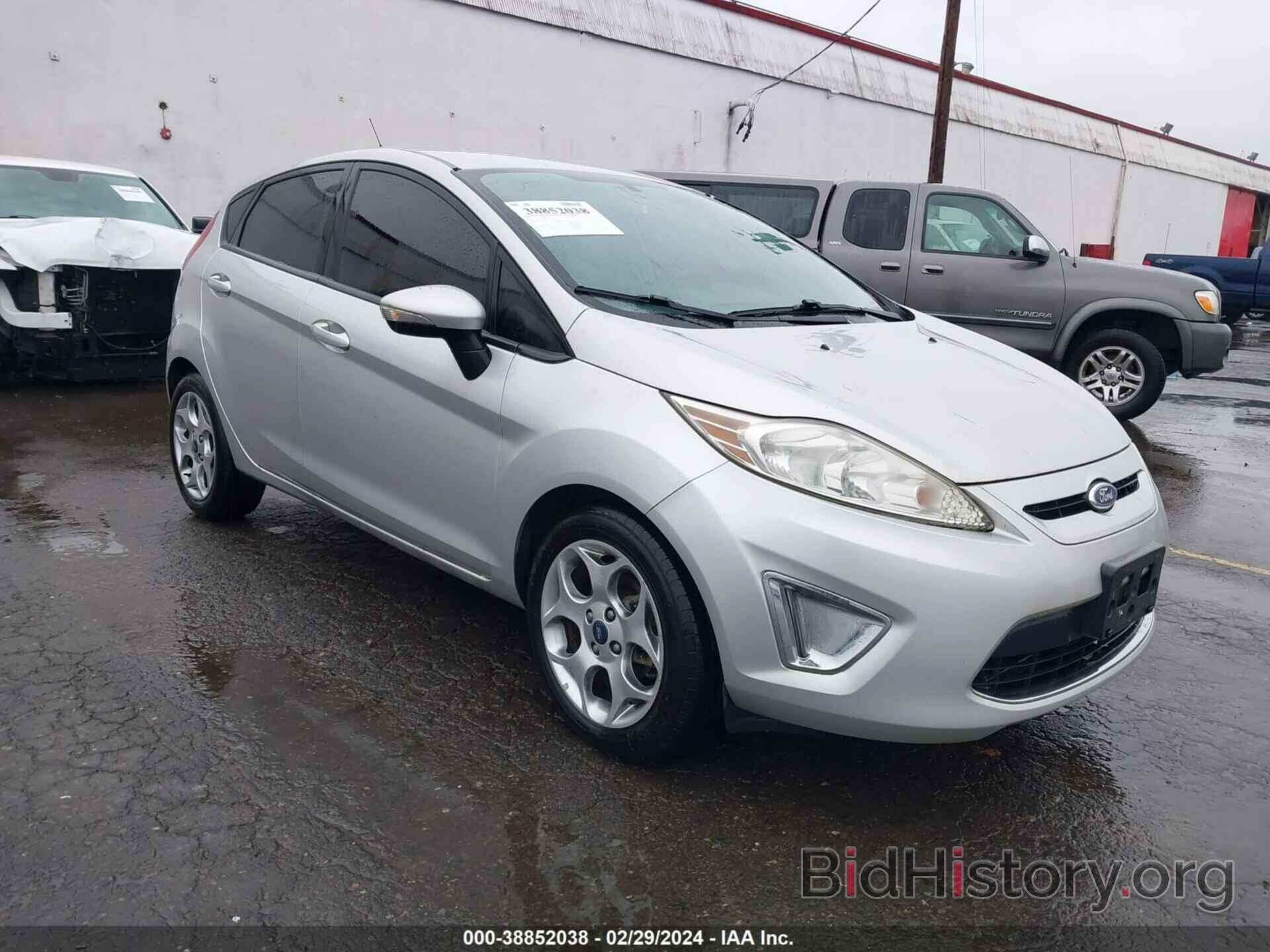 Photo 3FADP4FJ2BM181225 - FORD FIESTA 2011