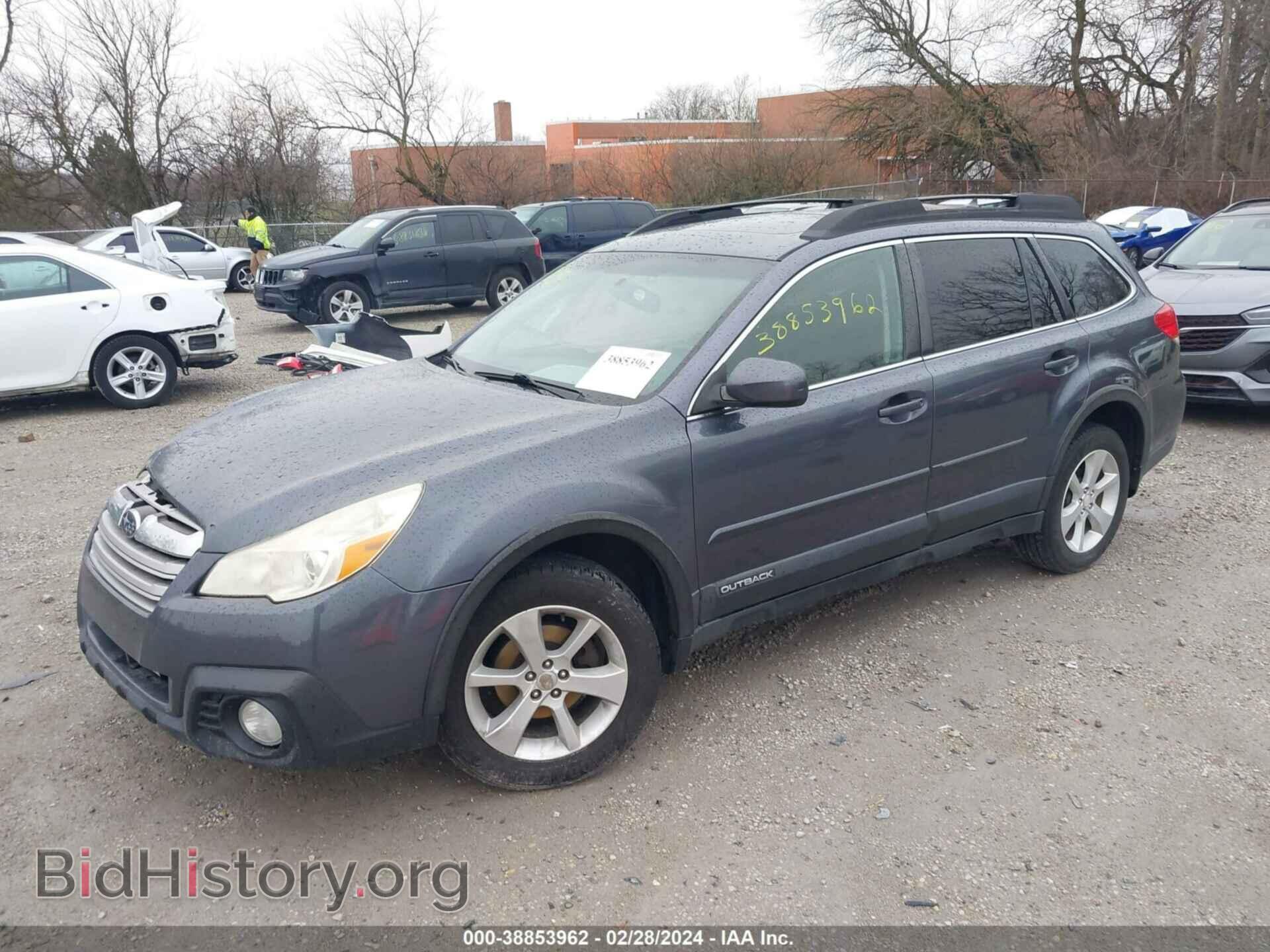 2014 SUBARU OUTBACK - VIN: 4S4BRCDC7E3225733 - Фото 2