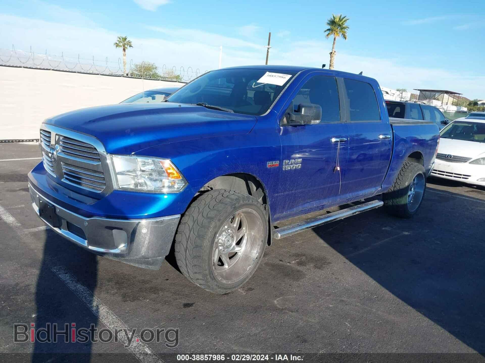 2017 RAM 1500 - VIN: 1C6RR6LT9HS556711 - Фото 2