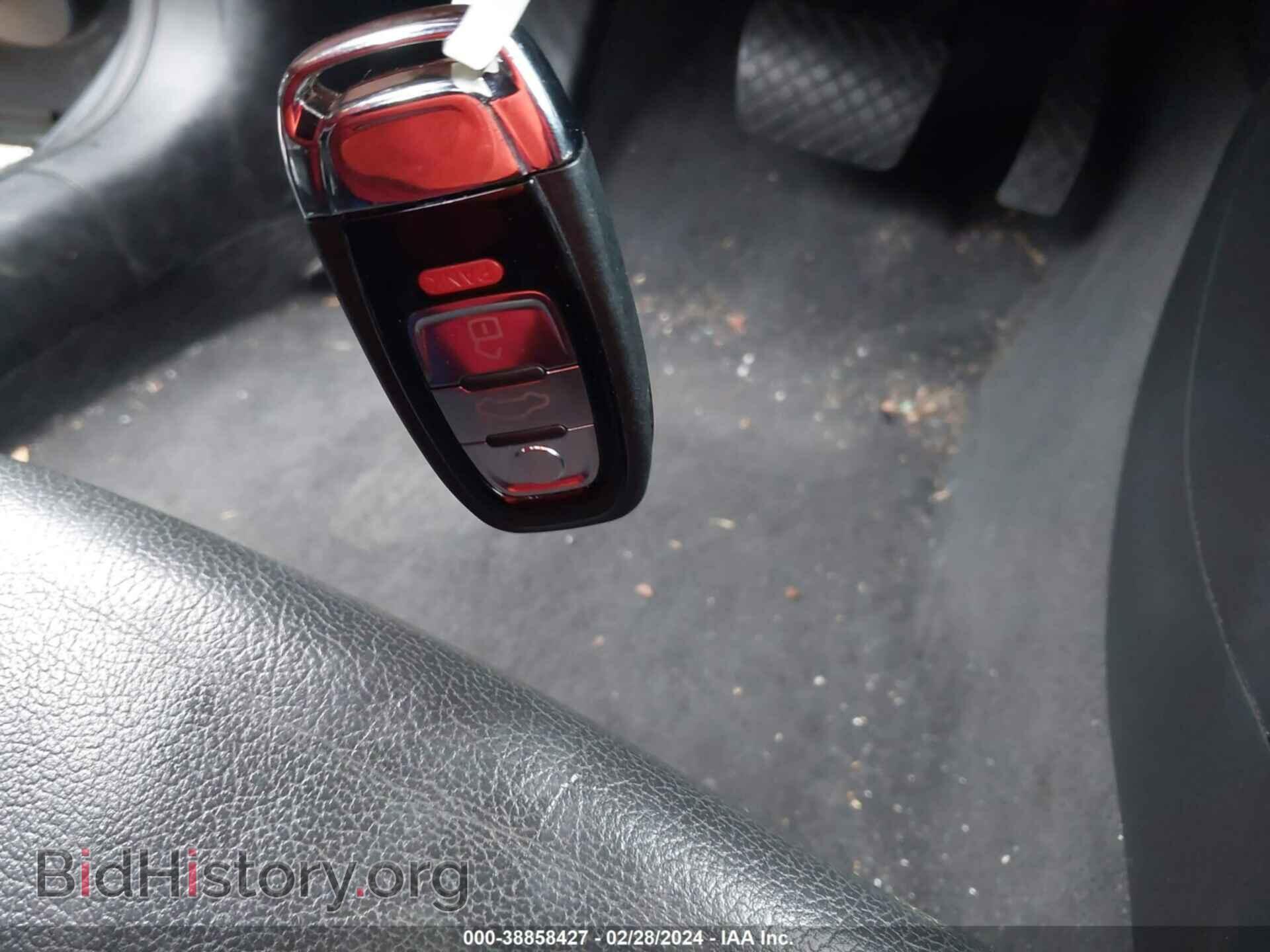 2012 AUDI A5 - VIN: WAUVFAFR2CA046098 - Фото 11