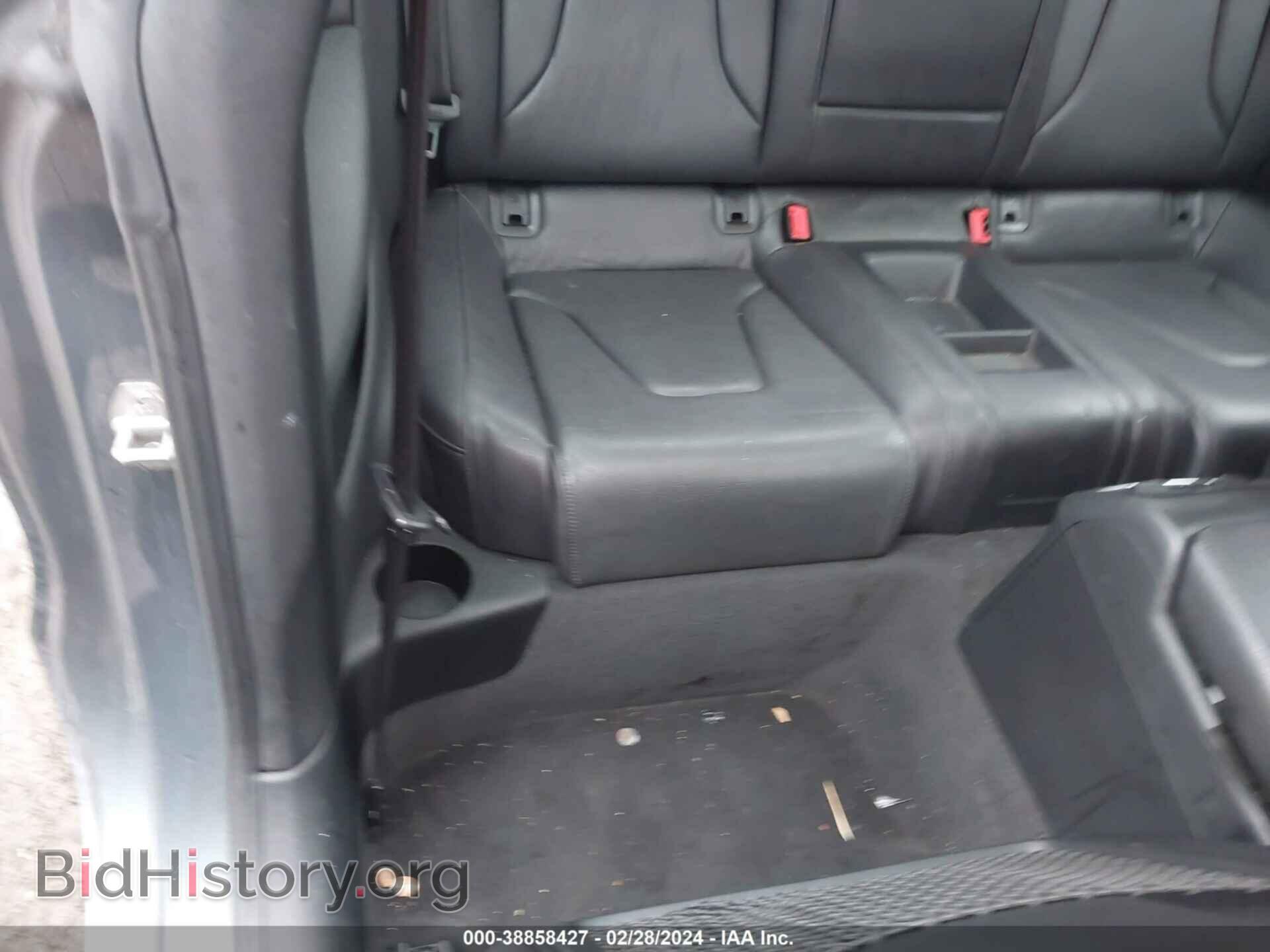 2012 AUDI A5 - VIN: WAUVFAFR2CA046098 - Фото 8