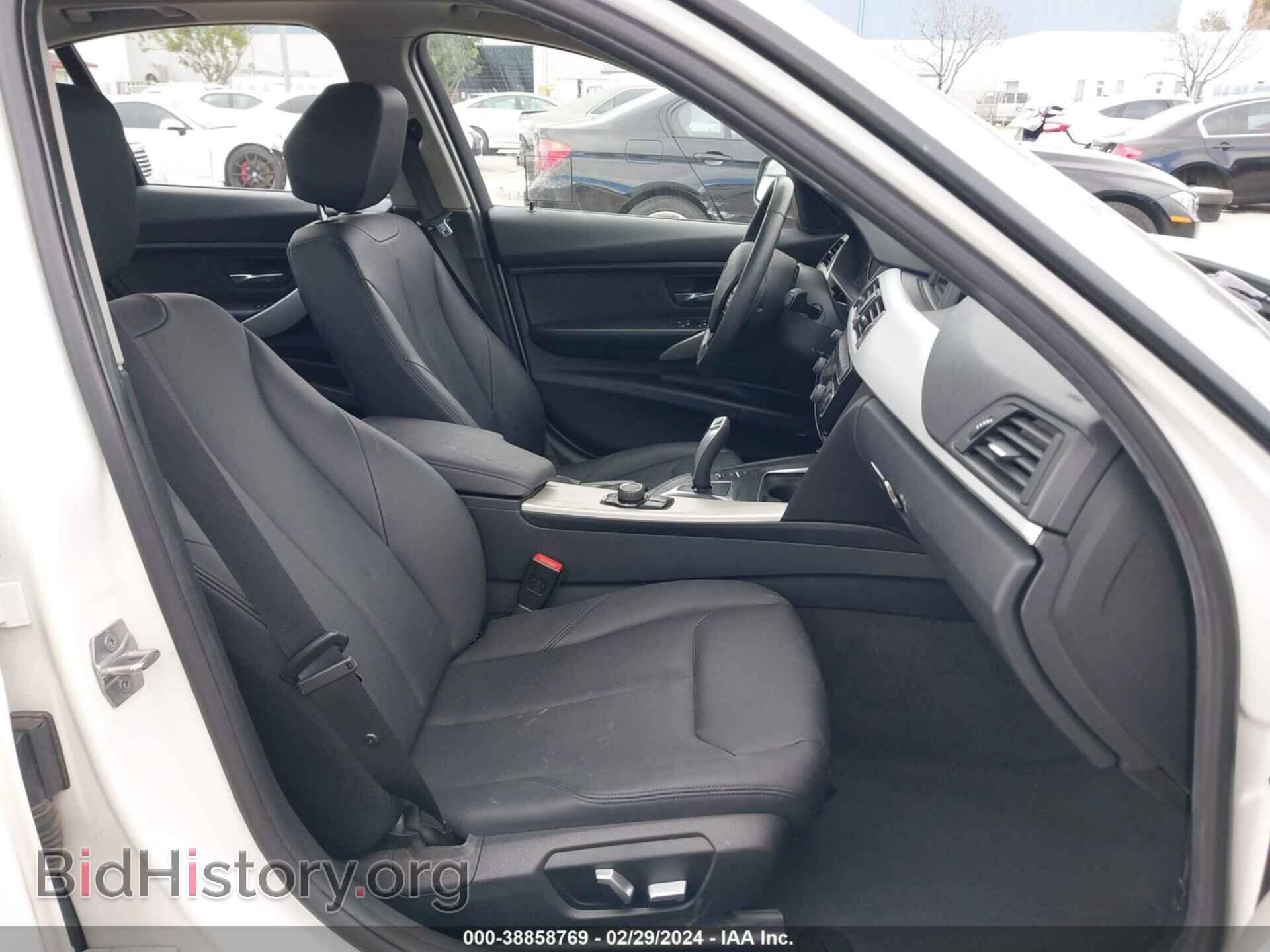 2016 BMW 320I - VIN: WBA8E1G50GNU10867 - Photo 5