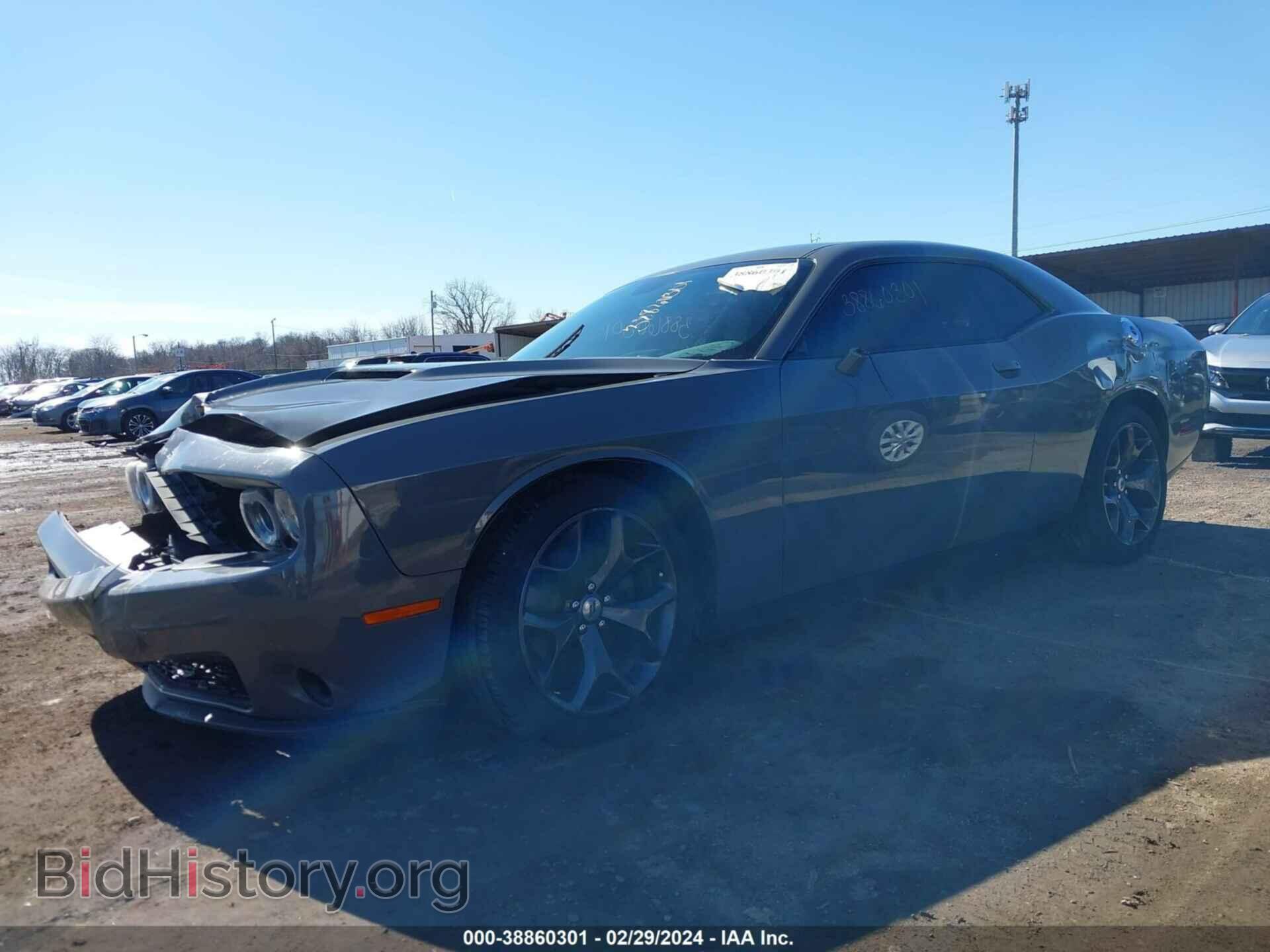 2018 DODGE CHALLENGER - VIN: 2C3CDZAG7JH287002 - Photo 2