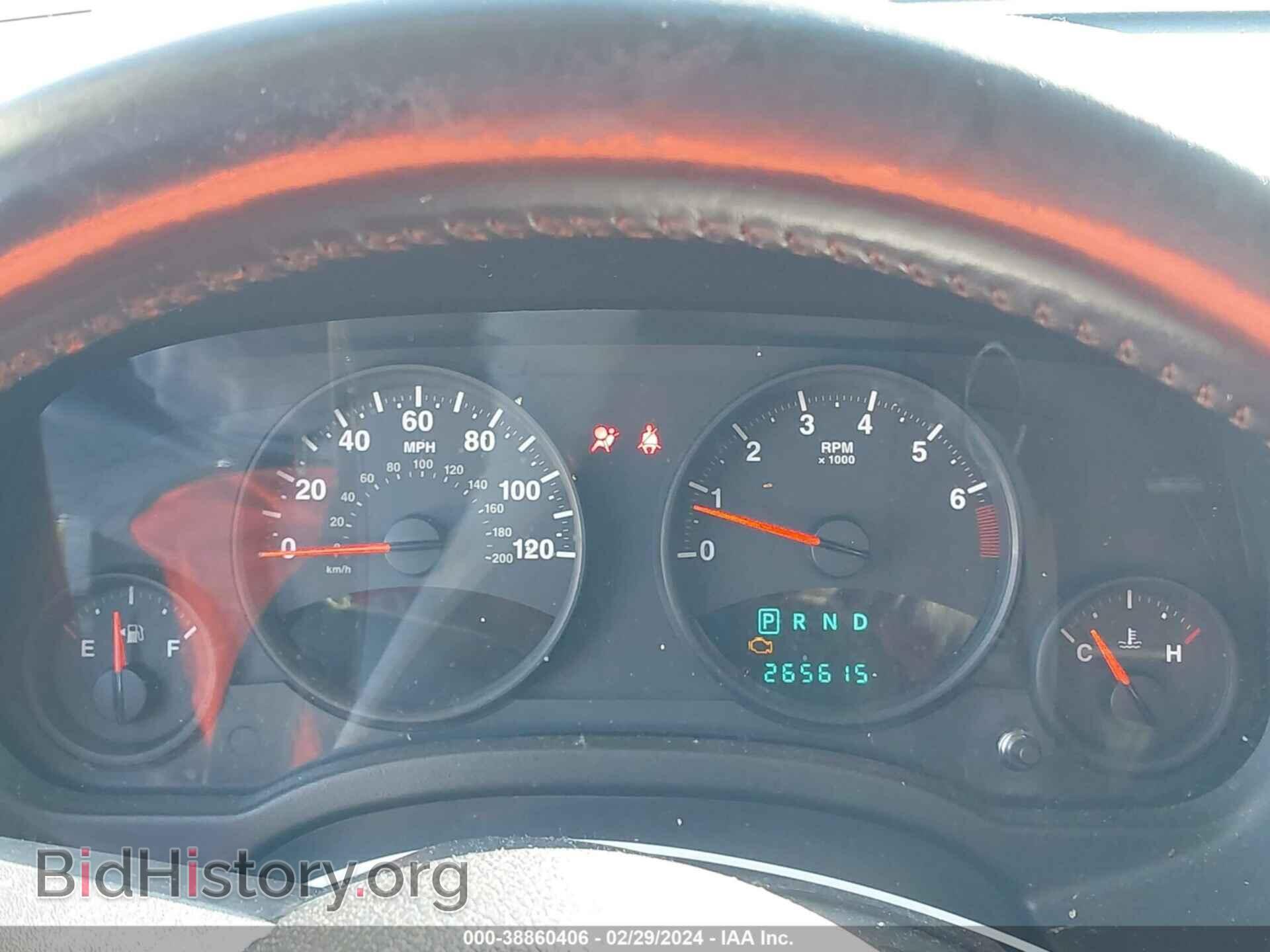 2011 JEEP COMPASS - VIN: 1J4NT1FB0BD213824 - Photo 7