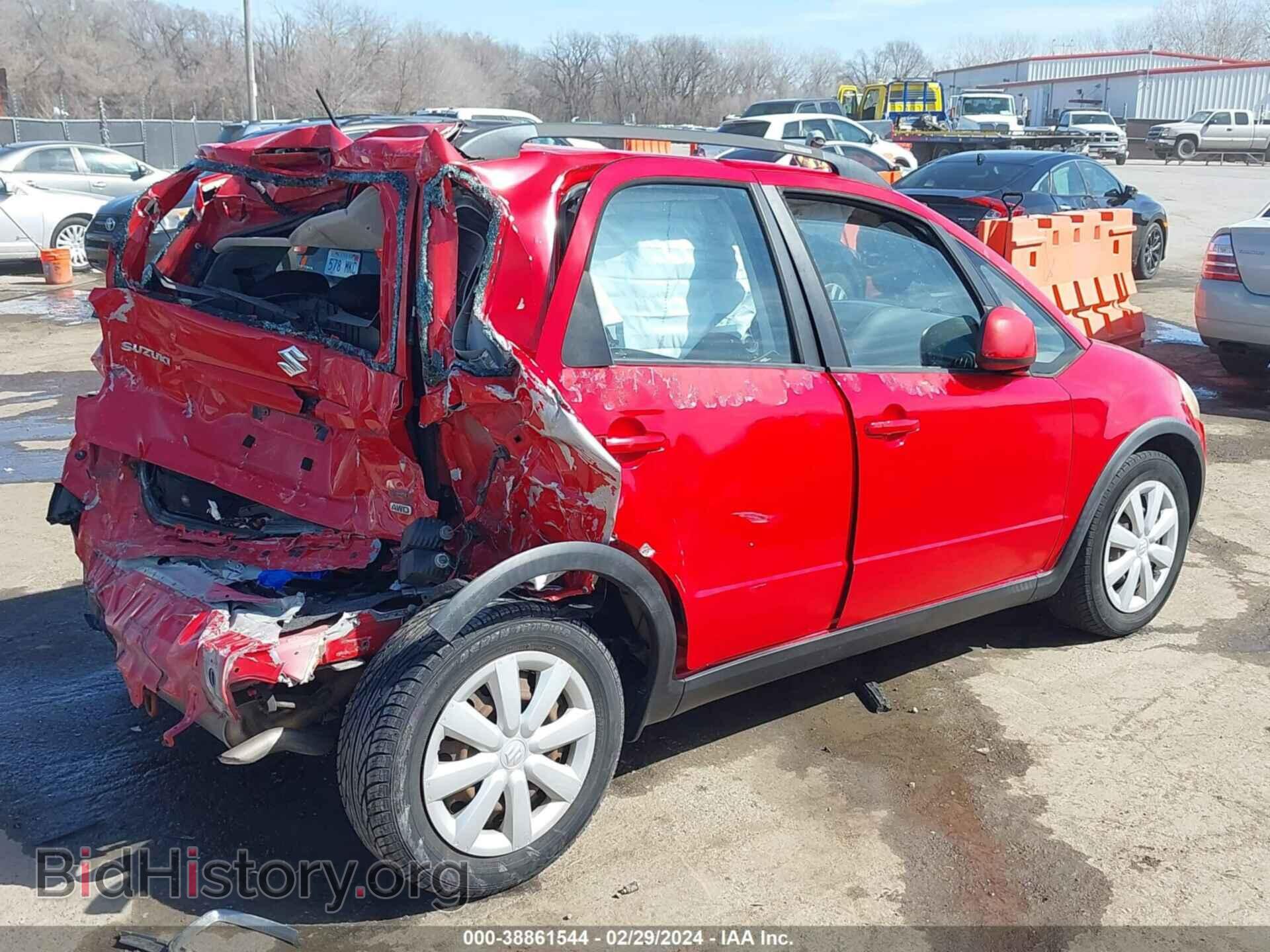 2010 SUZUKI SX4 - VIN: JS2YB5A35A6301936 - Photo 4