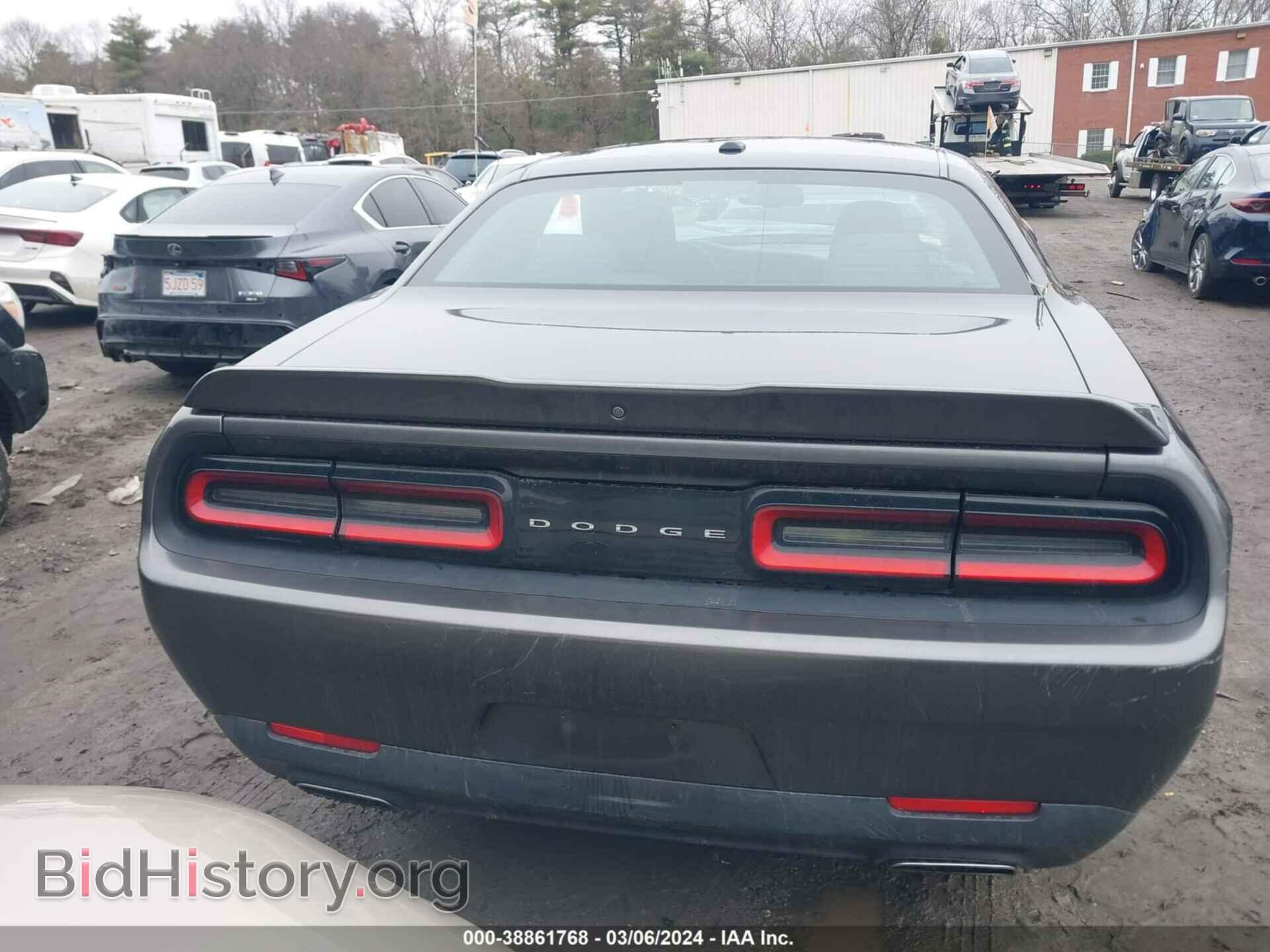2018 DODGE CHALLENGER - VIN: 2C3CDZAG0JH241978 - Photo 16