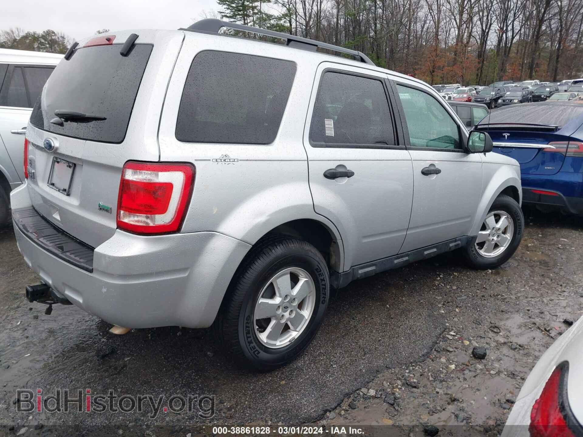 2011 FORD ESCAPE - VIN: 1FMCU0DG0BKC21531 - Фото 4