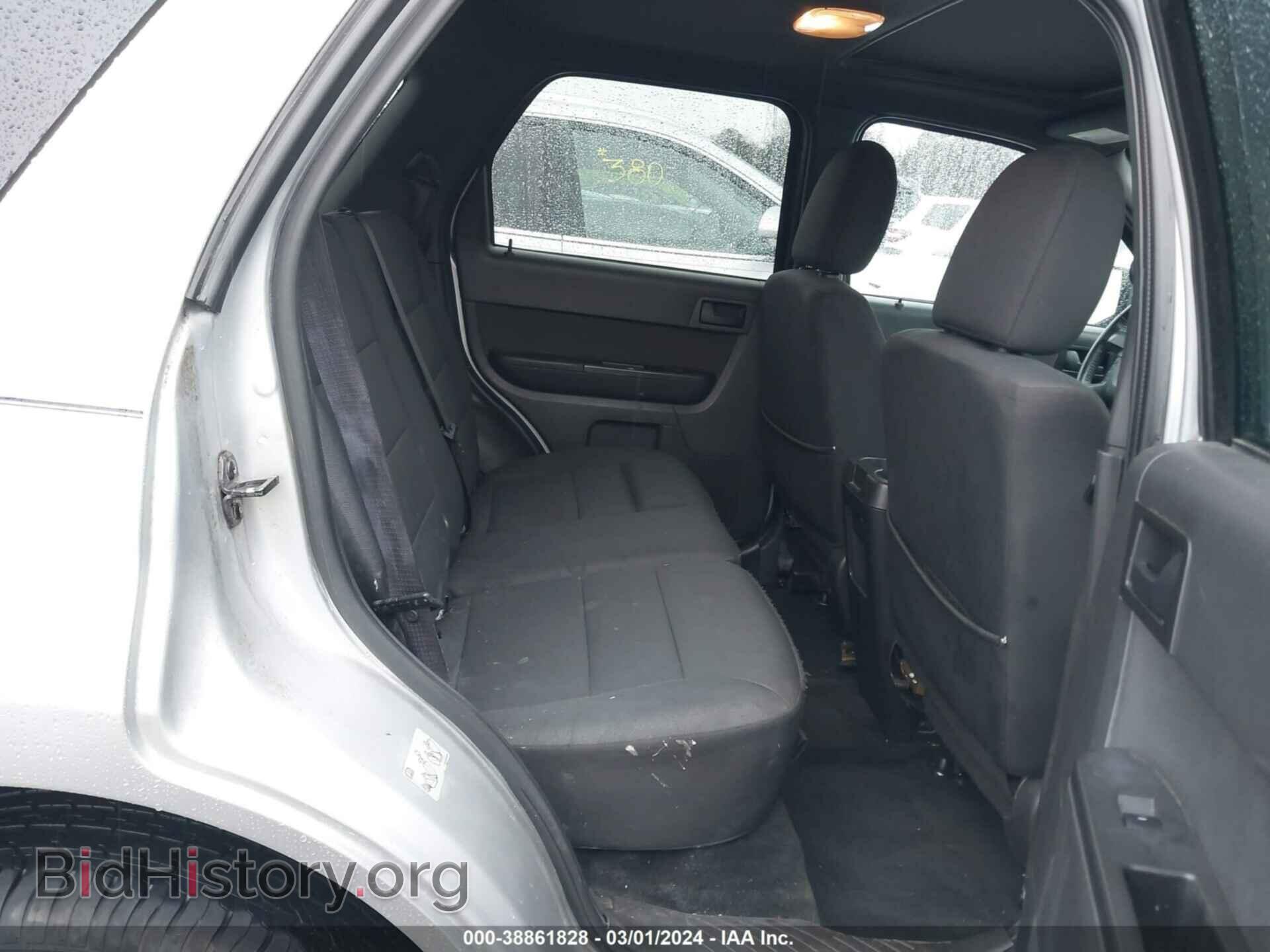 2011 FORD ESCAPE - VIN: 1FMCU0DG0BKC21531 - Фото 8