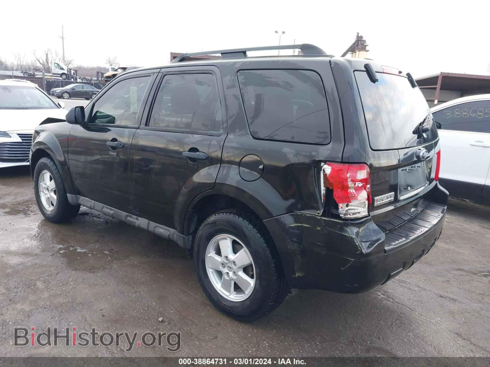 2011 FORD ESCAPE - VIN: 1FMCU0D7XBKA06626 - Фото 3